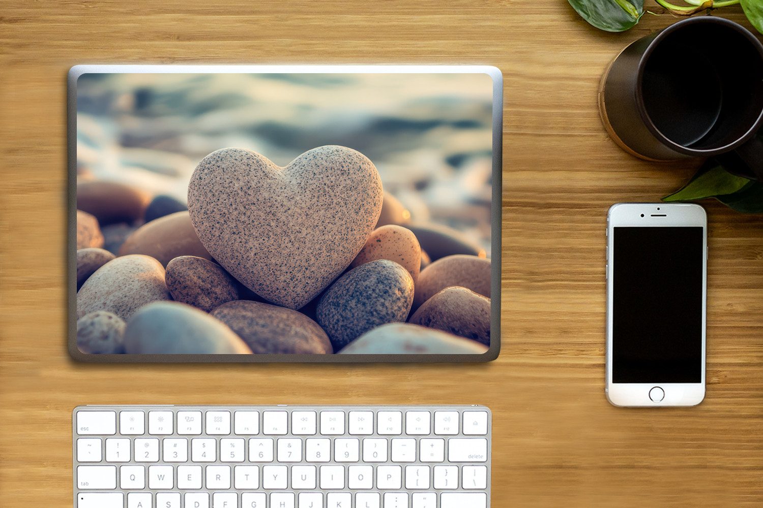 Thumbnail - MuchoWow Laptop-Aufkleber Herz - Steine - Natur - Kieselsteine - Zen - Kieselsteine, (1tlg), Laptop Folien Cover, Aufkle...