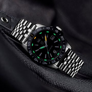 Luminox Taucheruhr Pacific Diver Stahl/Schwarz