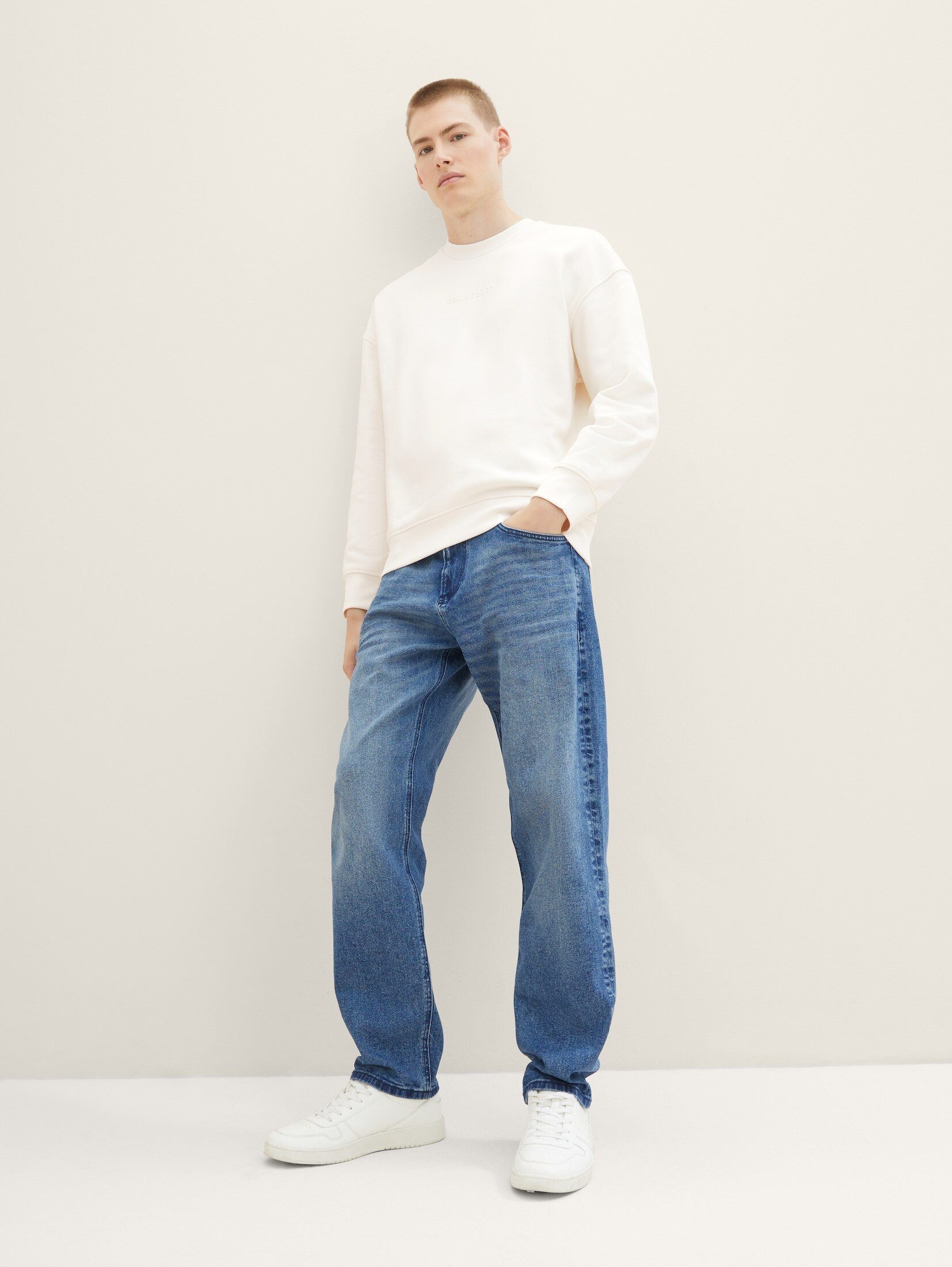 TOM TAILOR Stone mit Denim Jeans Fit Blue nachhaltigeren Baumwolle Loose Mid Straight-Jeans Used Denim
