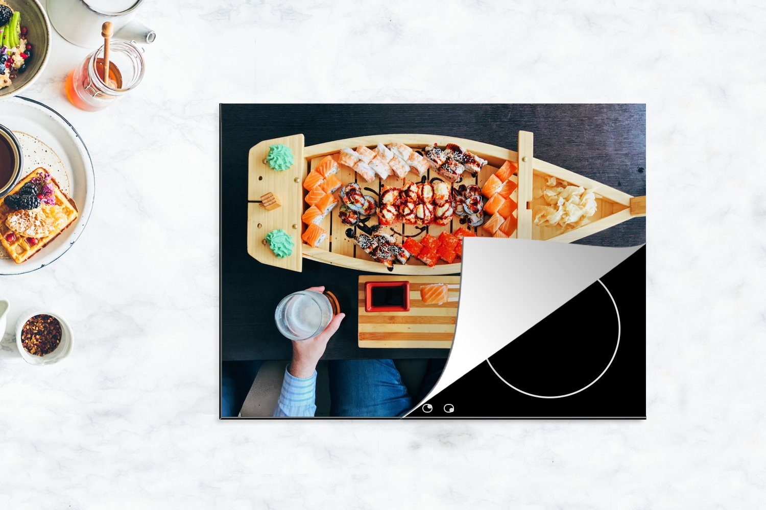 (1 nutzbar, Mobile Ceranfeldabdeckung MuchoWow Restaurant, 70x52 cm, im tlg), Arbeitsfläche Sushi japanischen Vinyl, Herdblende-/Abdeckplatte
