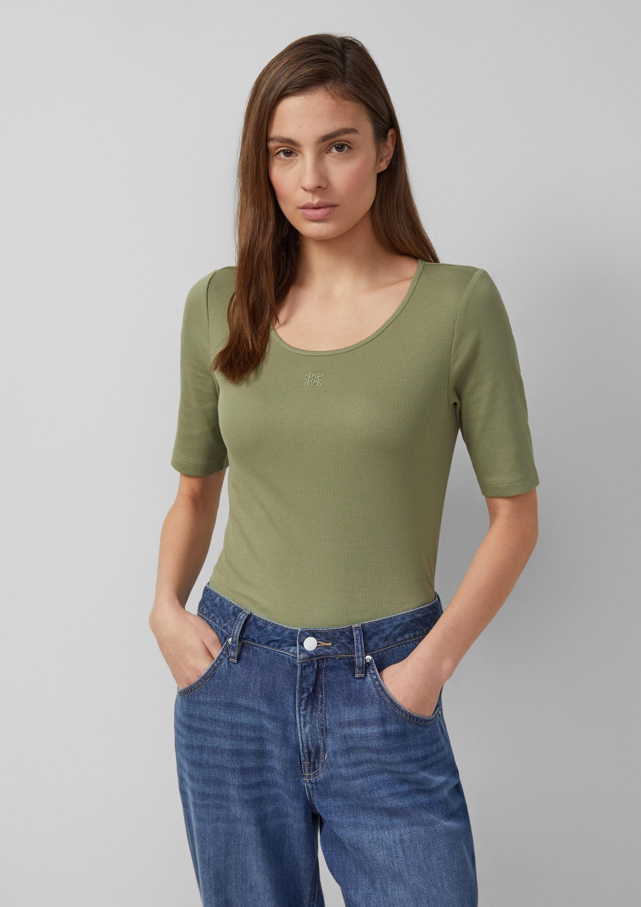 s.Oliver Kurzarmshirt T-Shirt Geripptes T-Shirt im Slim Fit mit Stickerei