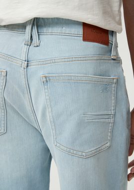 s.Oliver Jeansshorts Jeans-Shorts / Relaxed Fit / Mid Rise Waschung