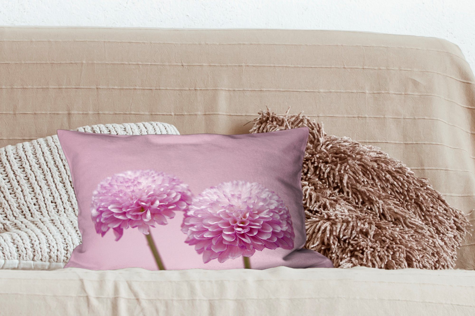 rosa Dekokissen mit Zwei Schlafzimmer Chrysanthemen, Füllung, Zierkissen, Wohzimmer Dekokissen MuchoWow Dekoration,