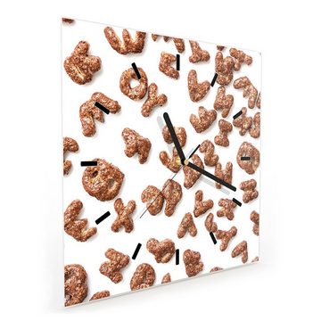 Primedeco Wanduhr Glasuhr Wanduhr Wandkunst Größe 30 x 30 cm mit Motiv Buchstaben aus Schokolade