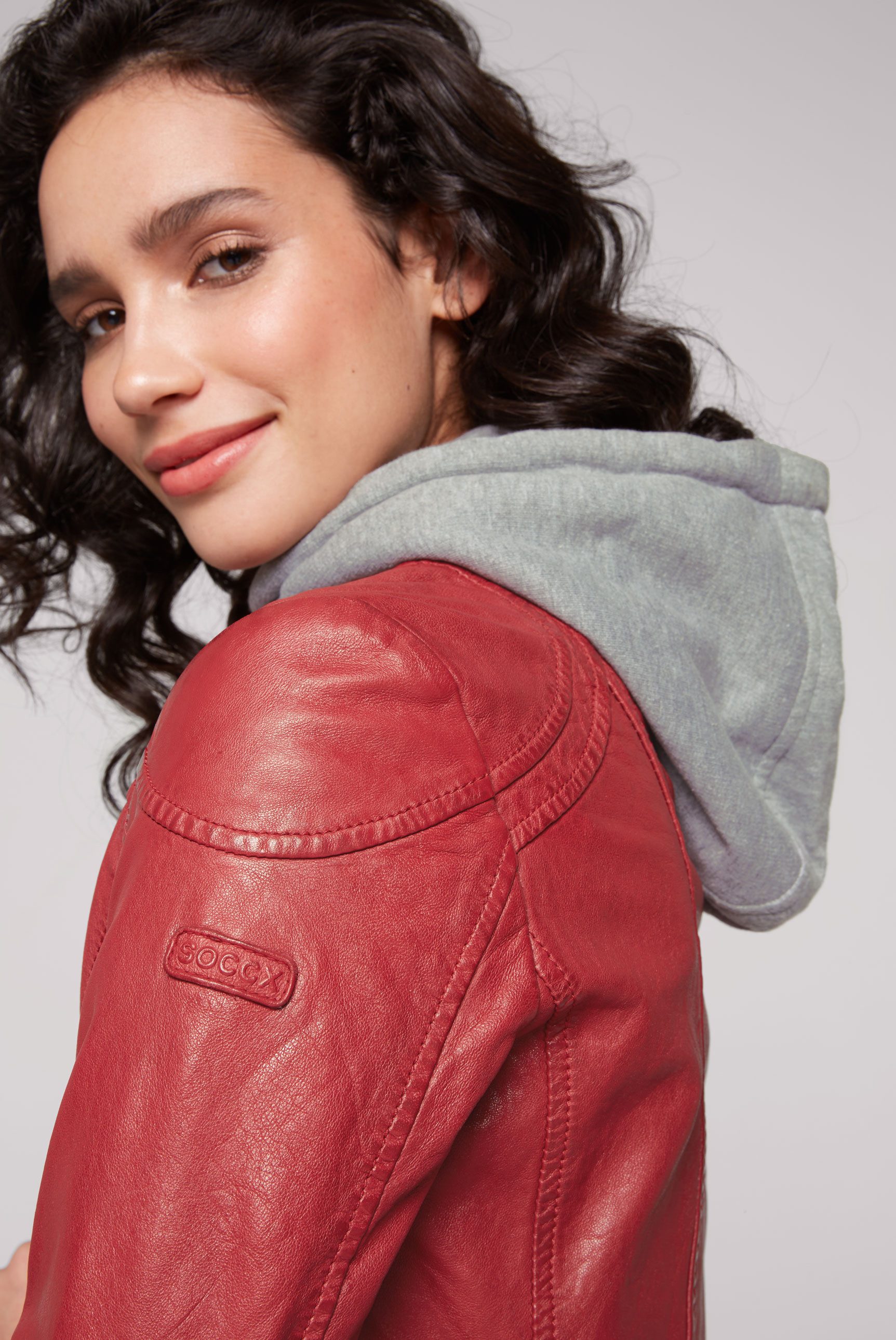 SOCCX Lederjacke mit Druckknopfriegel an den Seiten