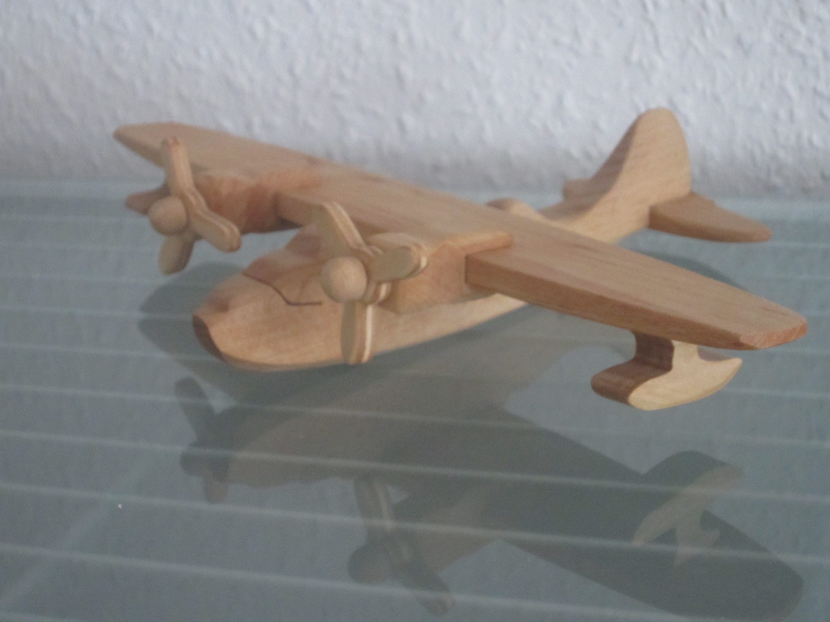 Holzprodukte Spielzeug-Flugzeug Flugzeug Bomber Wasserflugzeug Flieger Oldtimer Passagierflugzeug Holz
