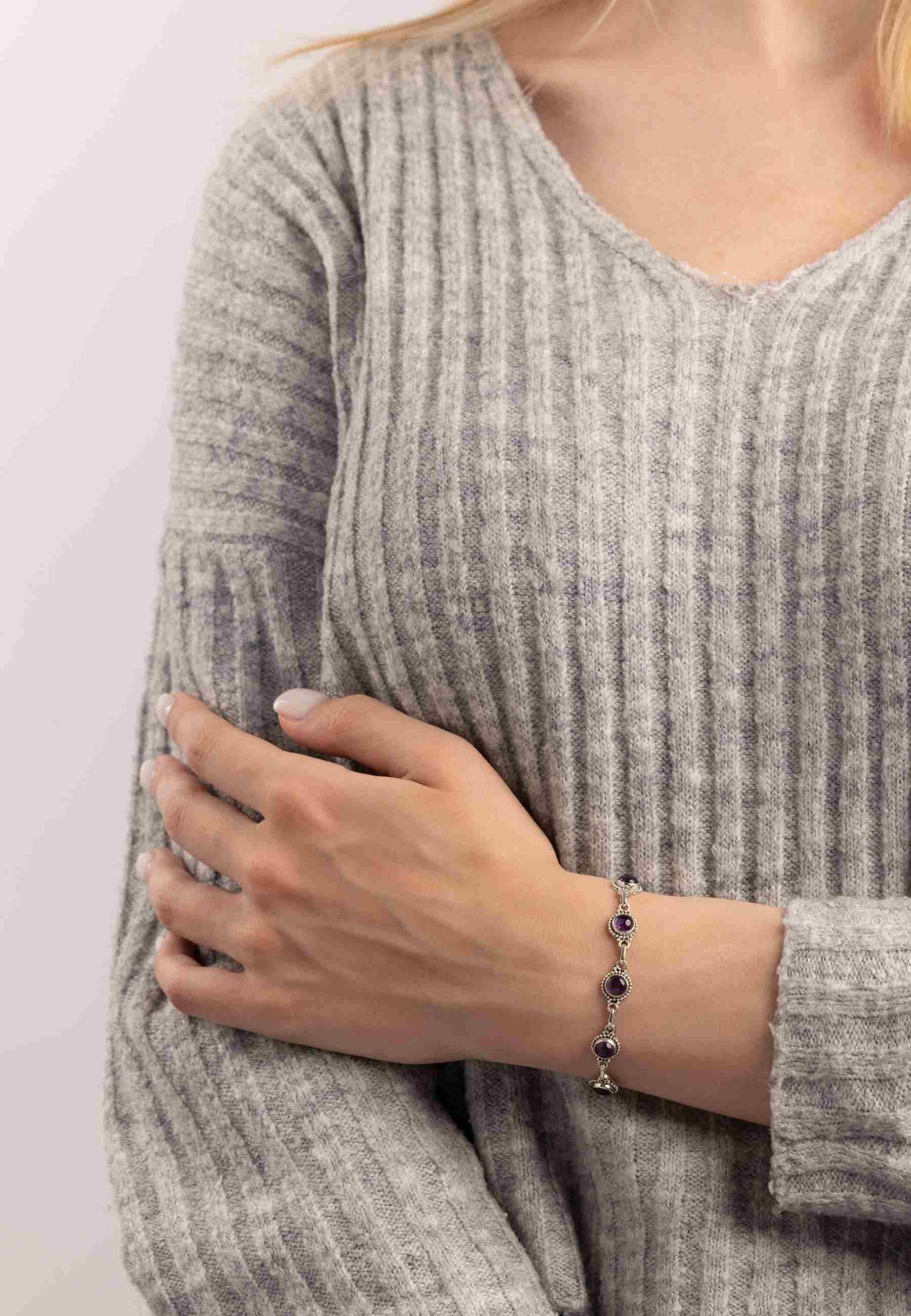 mantraroma Silberarmband PUNTI rund aus 925 Silber mit Amethyst (Armschmuck günstig online kaufen