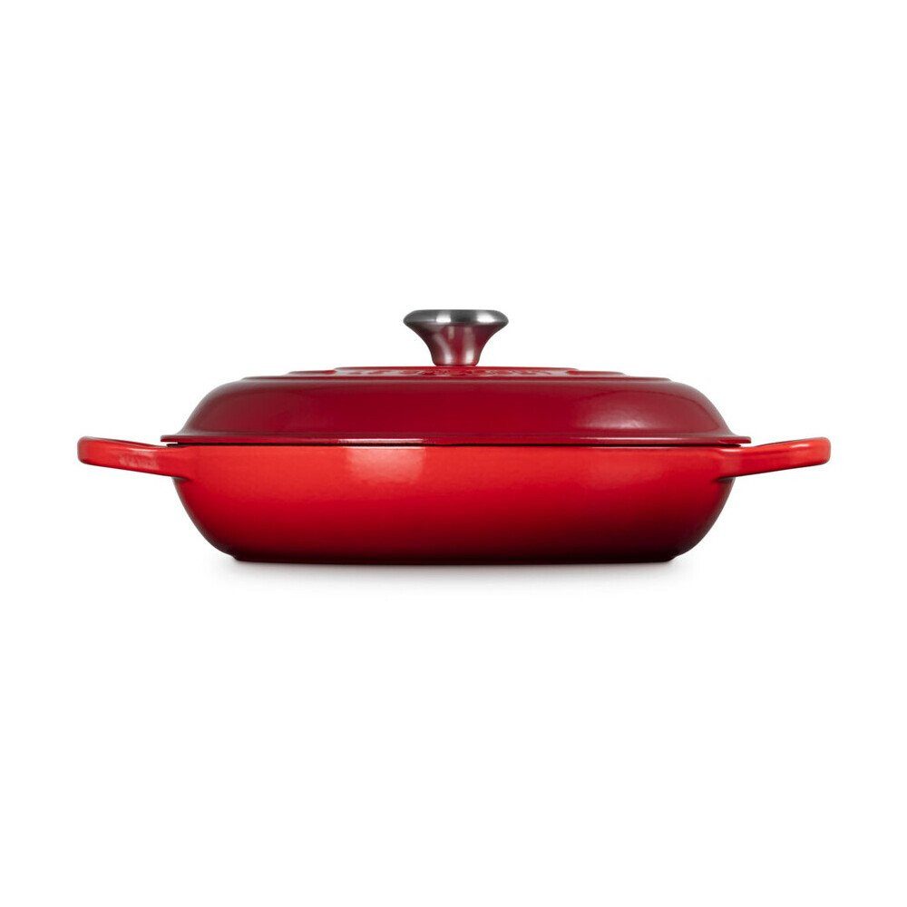 LE CREUSET Bräter Gourmet-Profitopf mit Deckel 30 cm Signature Kirschrot, Emailliertes Gusseisen, flacher Schmortopf, Cocotte, Servierpfanne, ca. 3-4 Pers., Ø30cm, rot
