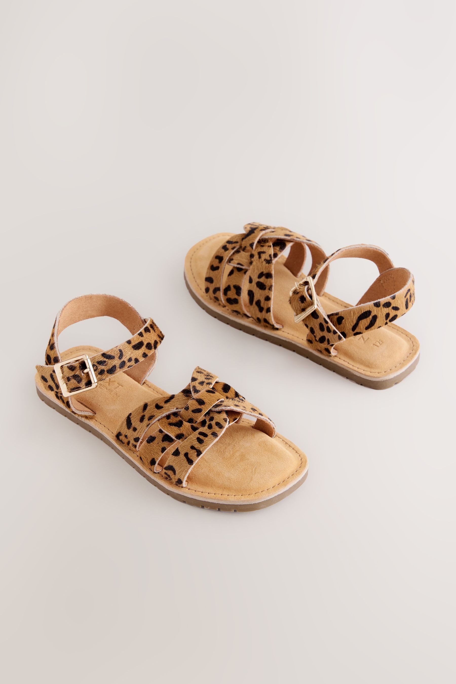 Next Sandalen aus gewebtem Leder Sandale (1-tlg)