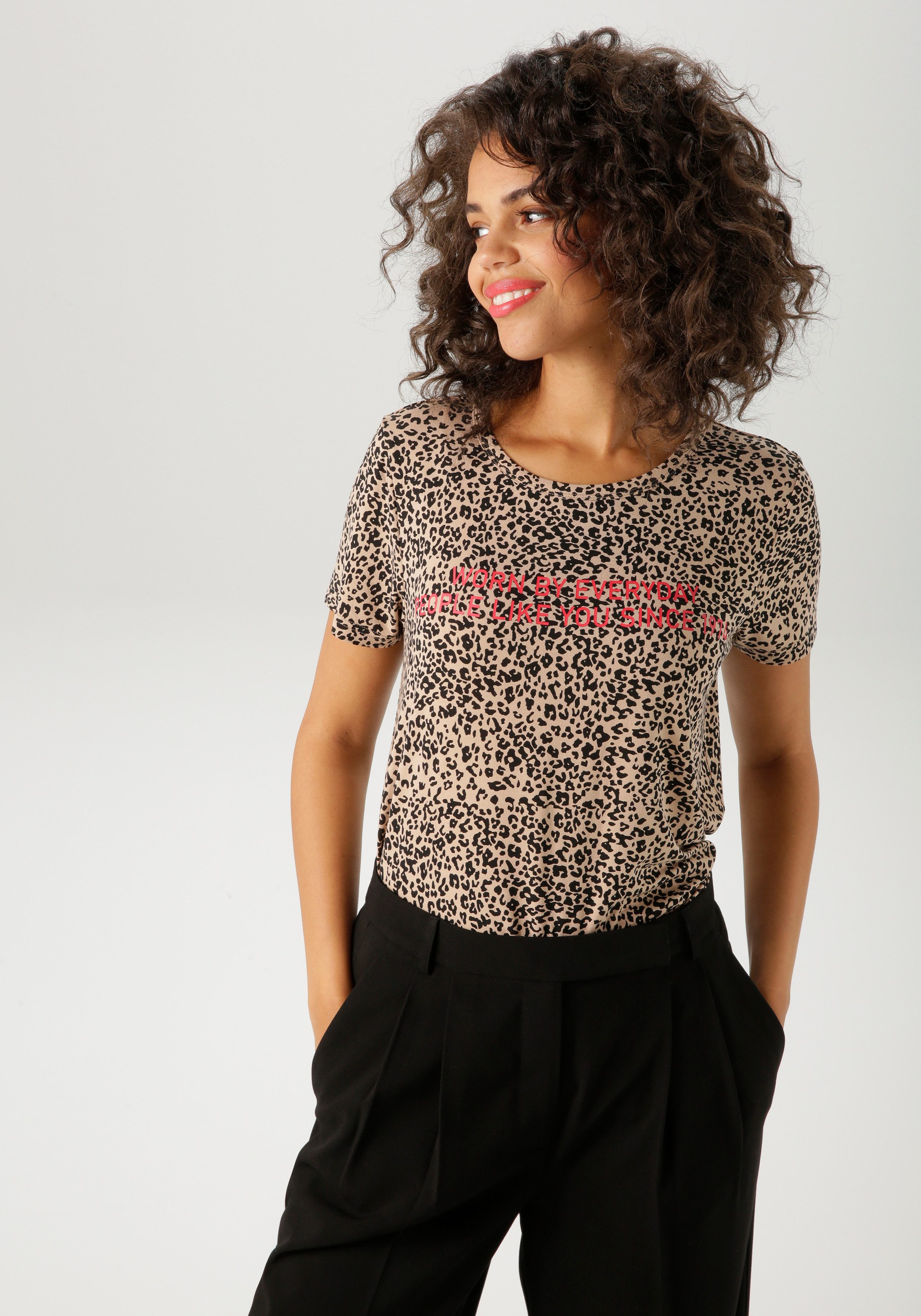 Aniston CASUAL T-Shirt im Leo-Print mit günstig online kaufen