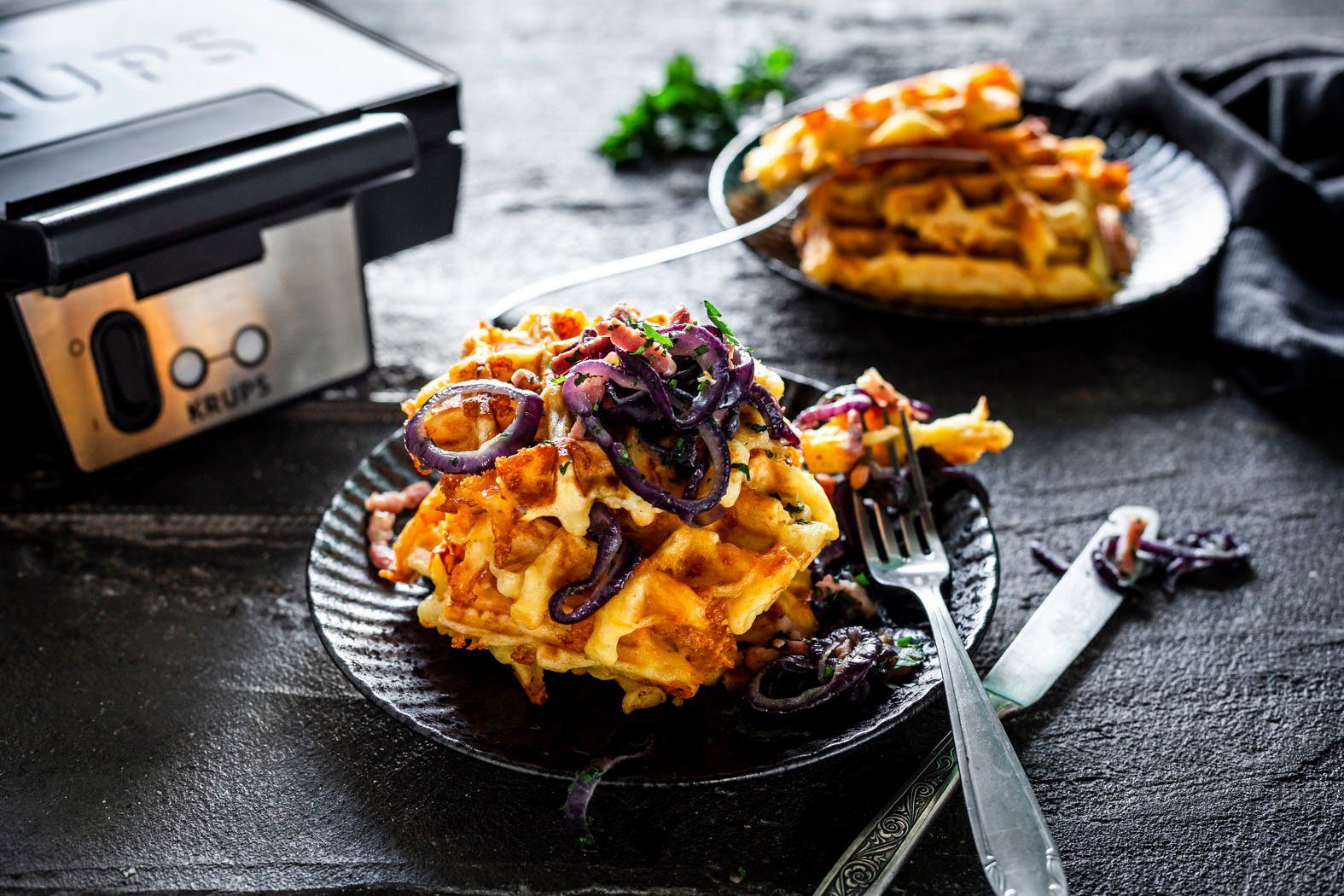 Krups Waffeleisen FDK251, 850 W, 2 Belgische Waffeln gleichzeitig, antihaftbeschichtete Platten