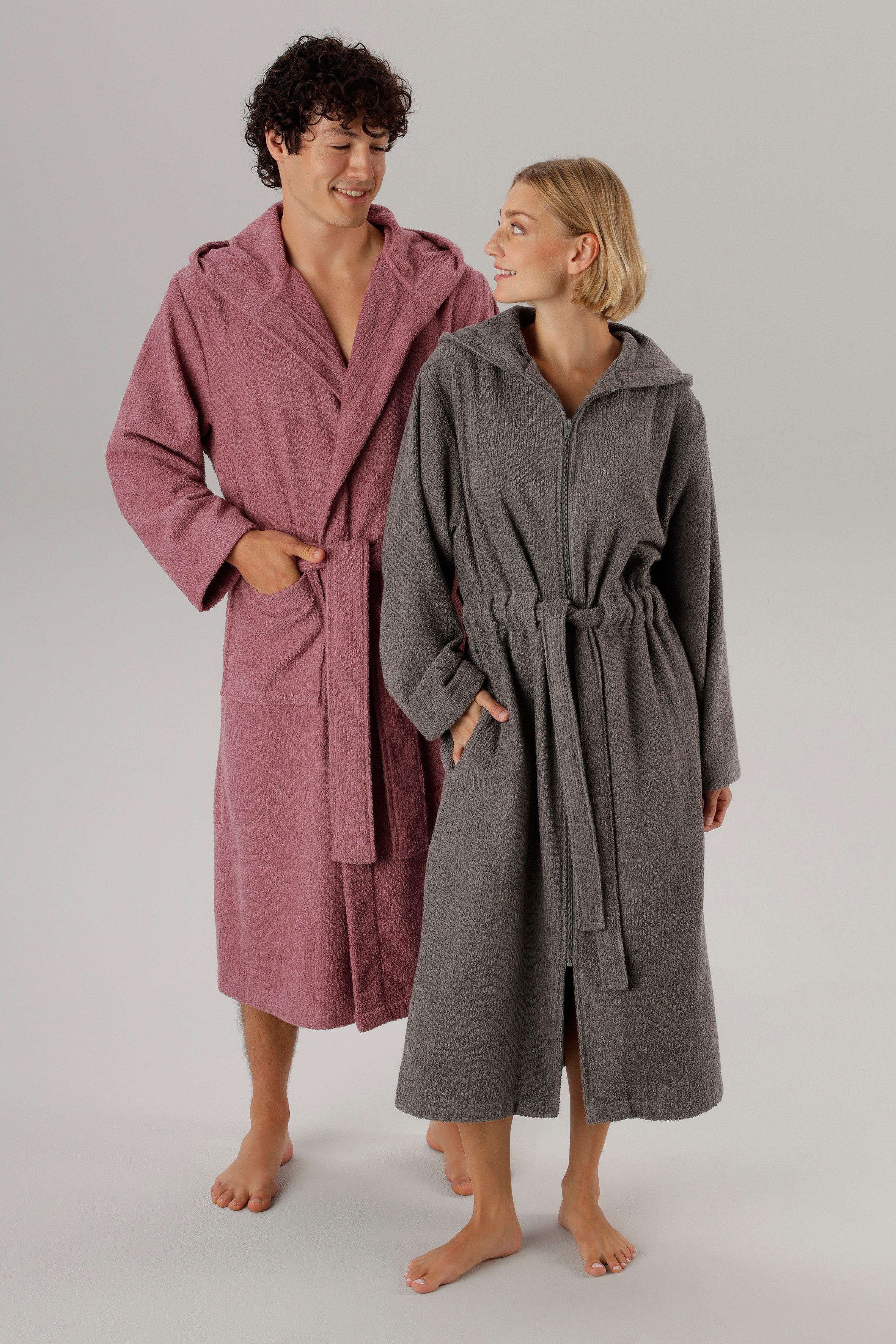 OTTO home Unisex-Bademantel Riva, für Damen & Herren, Standard & Premium Qualität, Langform, Walkfrottee, Kapuze, Gürtel, 100 % Baumwolle, Reise, Hotel, Sauna,  – Bild 2 von 5