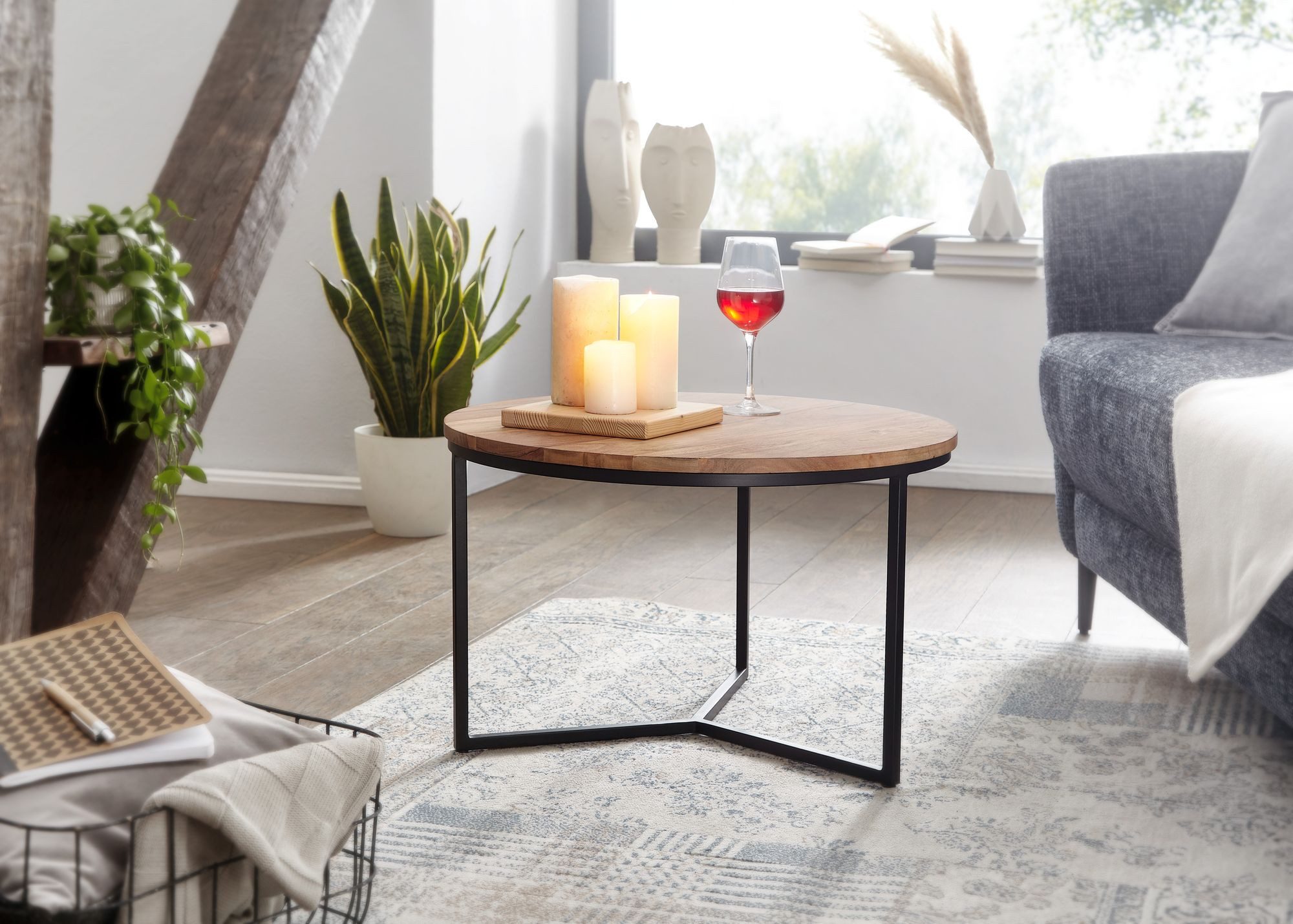 Wohnling Couchtisch WL6.368 Massivholz 60x60x38 cm Wohnzimmertisch Sofatisch Rund Tisch (Sofatisch, 60x60x38 cm Akazie Massivholz / Metall), Kaffeetisch Klein Massiv, Wohnzimmertisch Rund
