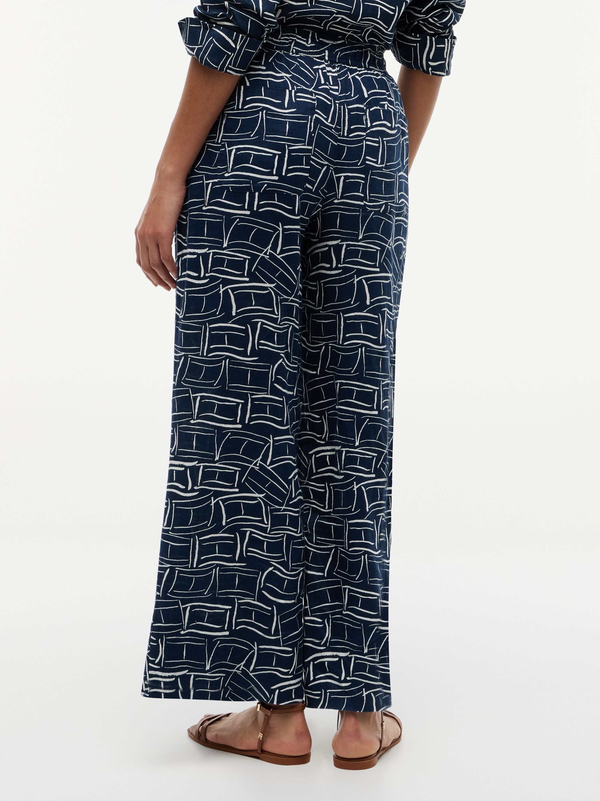Tommy Hilfiger Leinenhose ESS LINEN PULL ON PANTS in lockerer Passform, Elastikbund