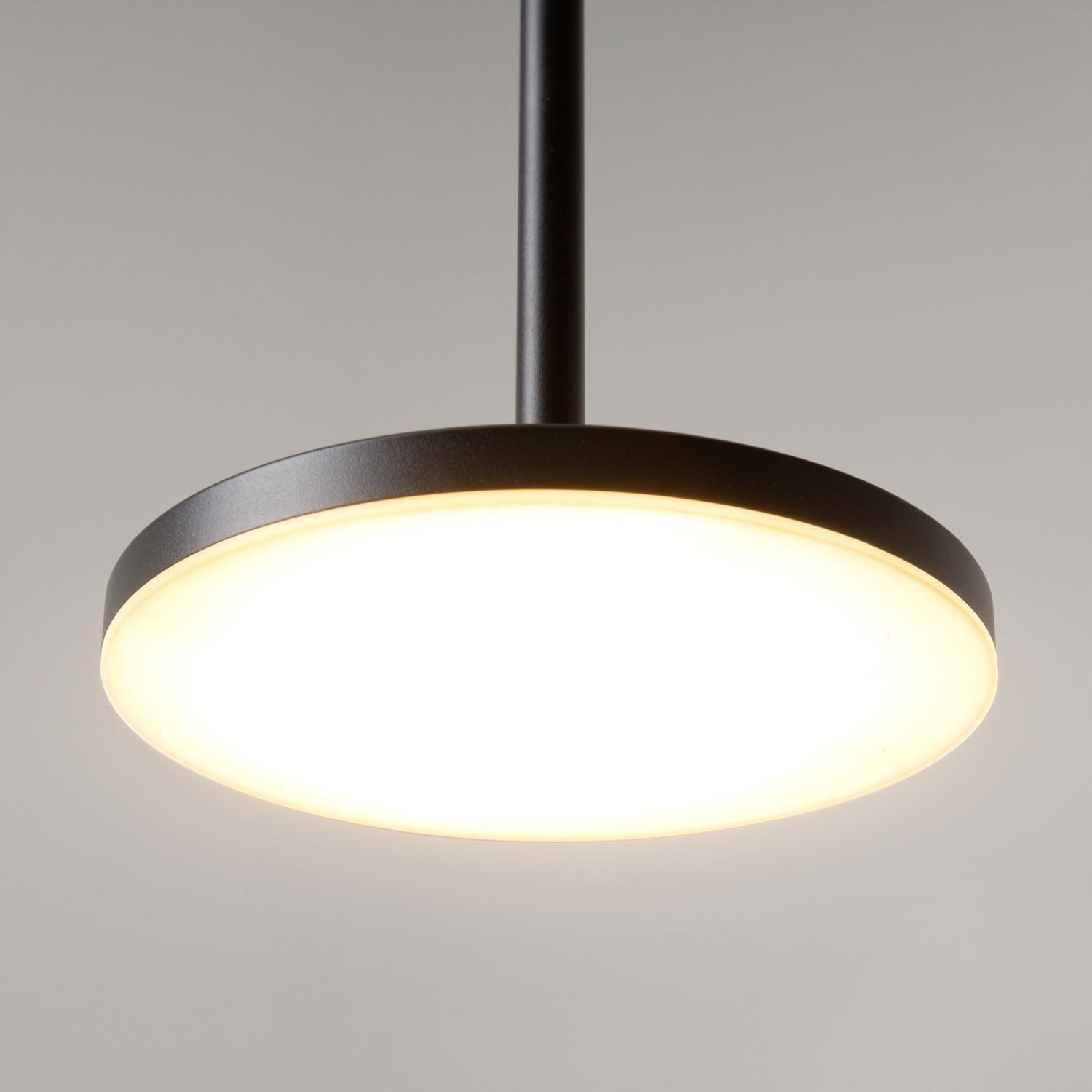 Licht-Erlebnisse Pendelleuchte QUIRA, LED fest integriert, Warmweiß, LED Aluminium H: max. 195 cm D: 18,5 cm rund Schwarz warmweiß 3000 K