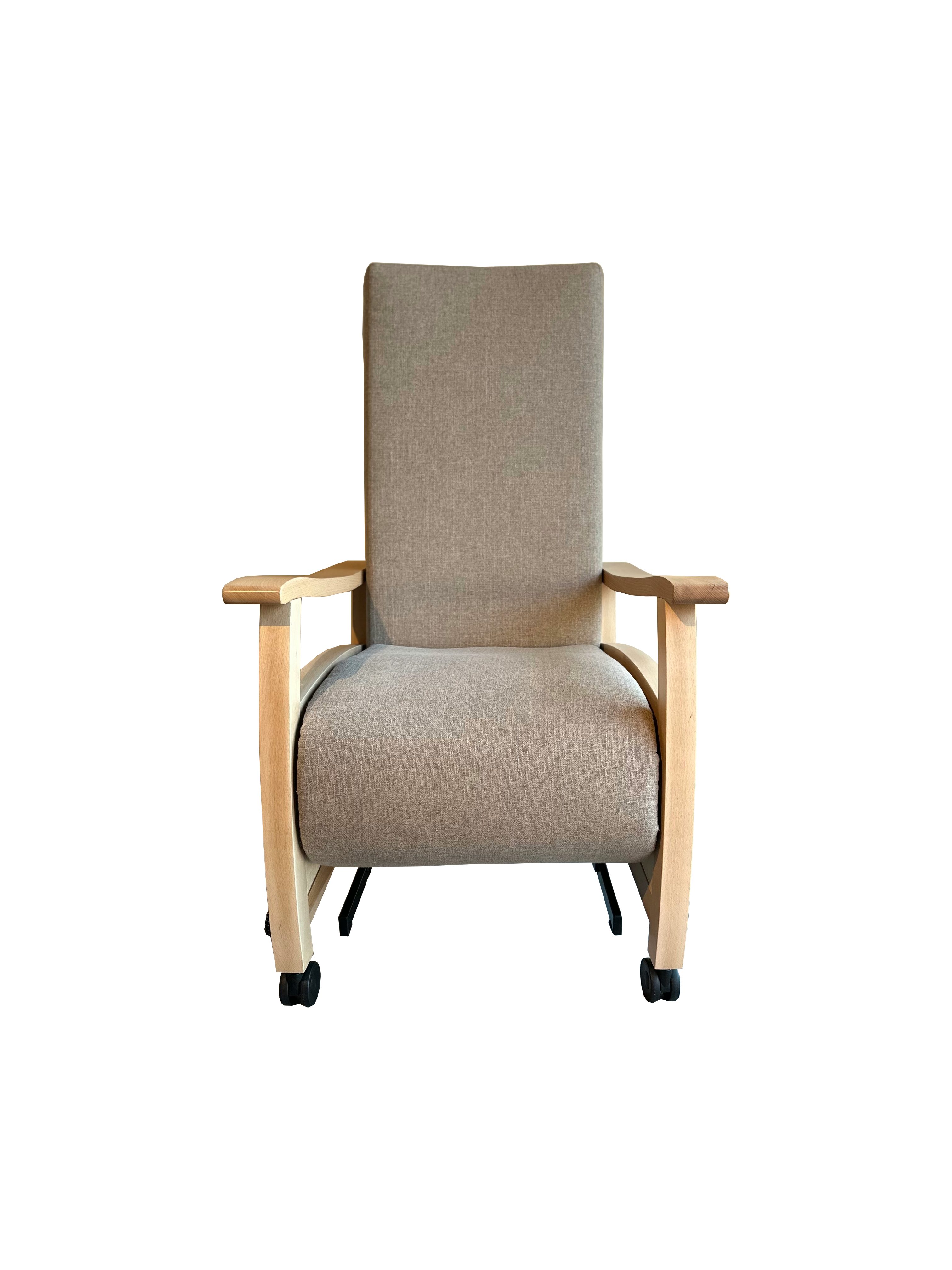 einrichtungsdesign24 Relaxsessel Relaxsessel Ruhesessel Pflegesessel Seniorensessel Alexandra, elektr. Aufstehhilfe, verstellbare Rückenlehne, Fuß- und Nackenstütze