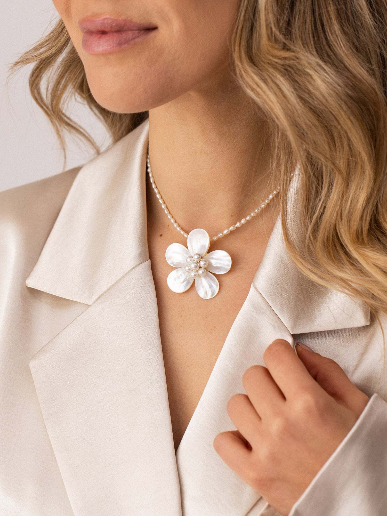 Purelei Bead Pearly Flower