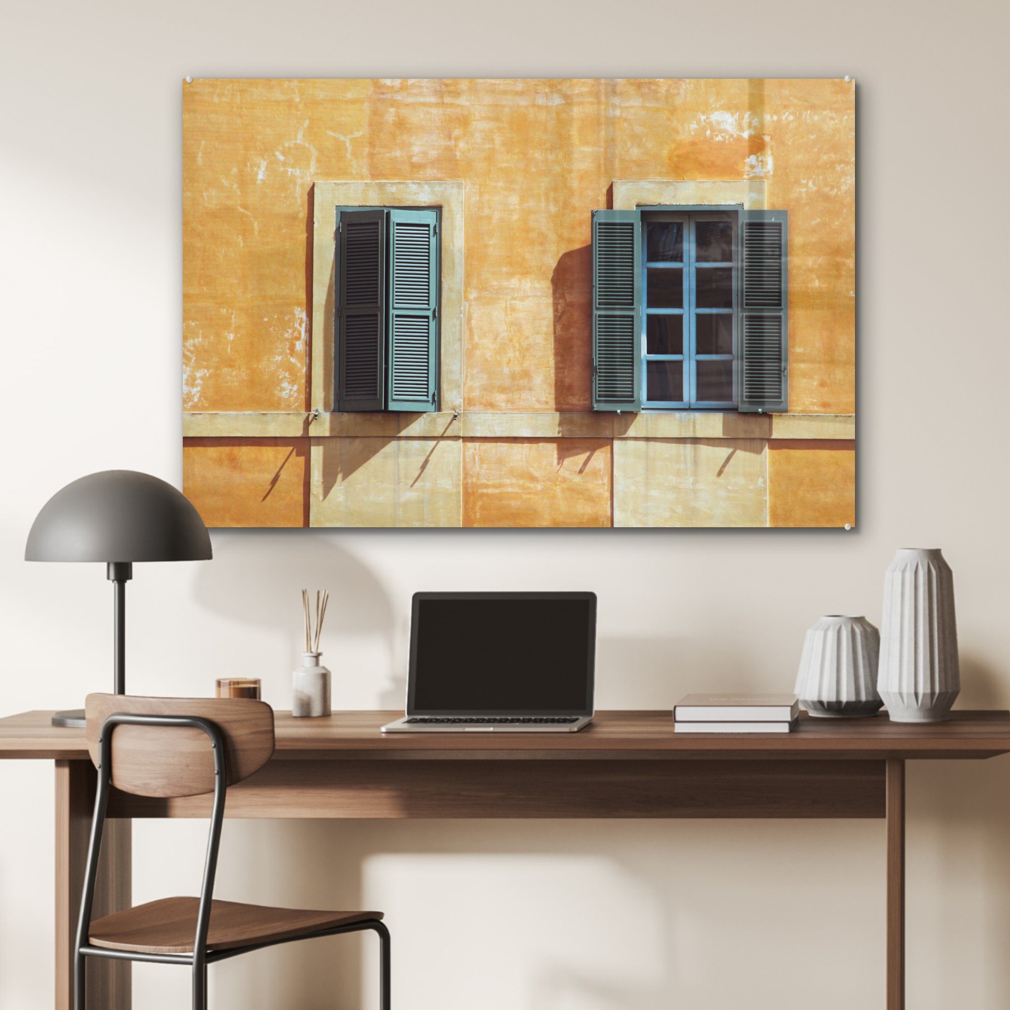 MuchoWow Acrylglasbild Zwei & Fenster Fensterläden (1 in Rom, orangefarbenen vor Wohnzimmer St), einer Acrylglasbilder Schlafzimmer mit Wand