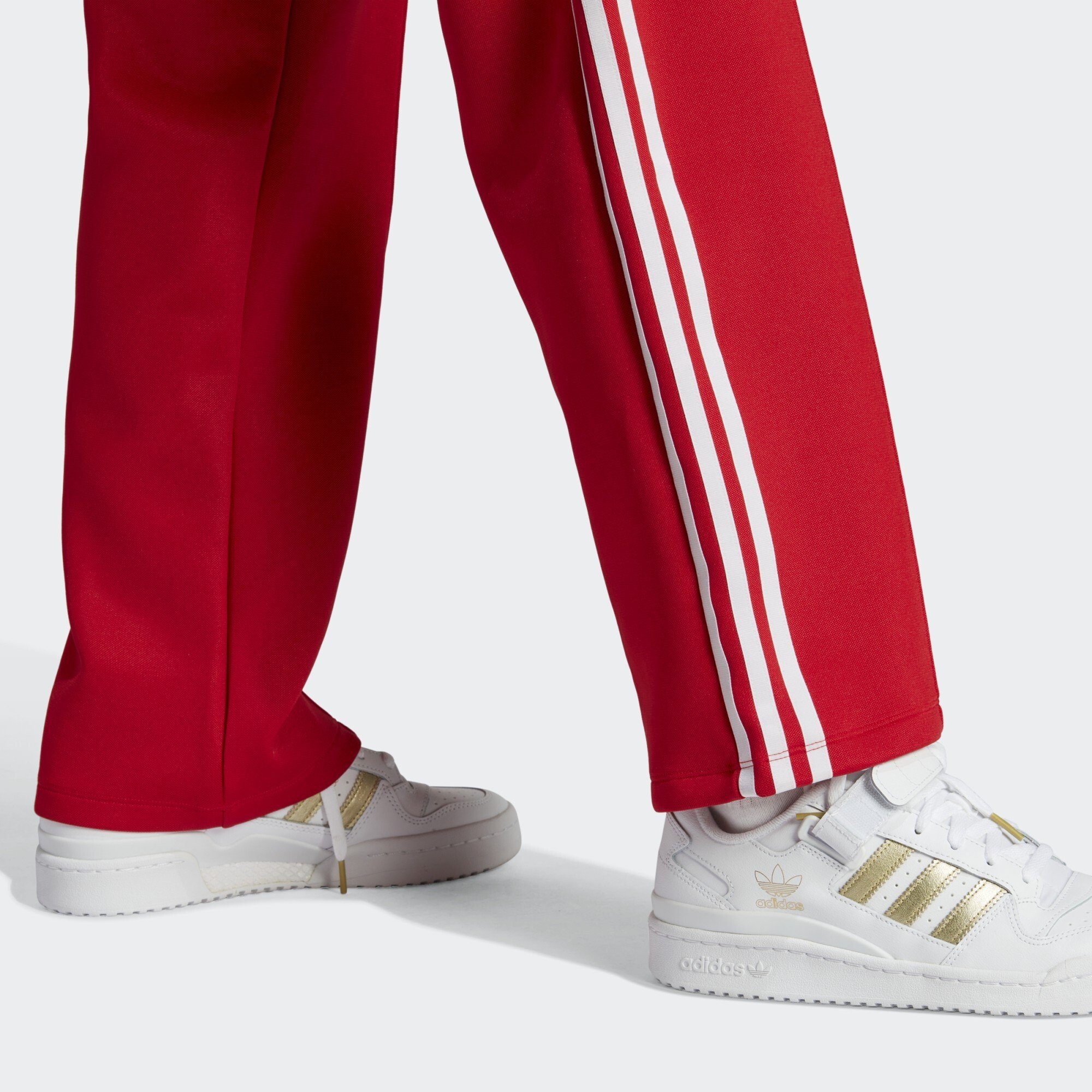 adidas Originals Leichtathletik-Hose TRAININGSHOSE ADICOLOR Scarlet Better OVERSIZED CLASSICS SST
