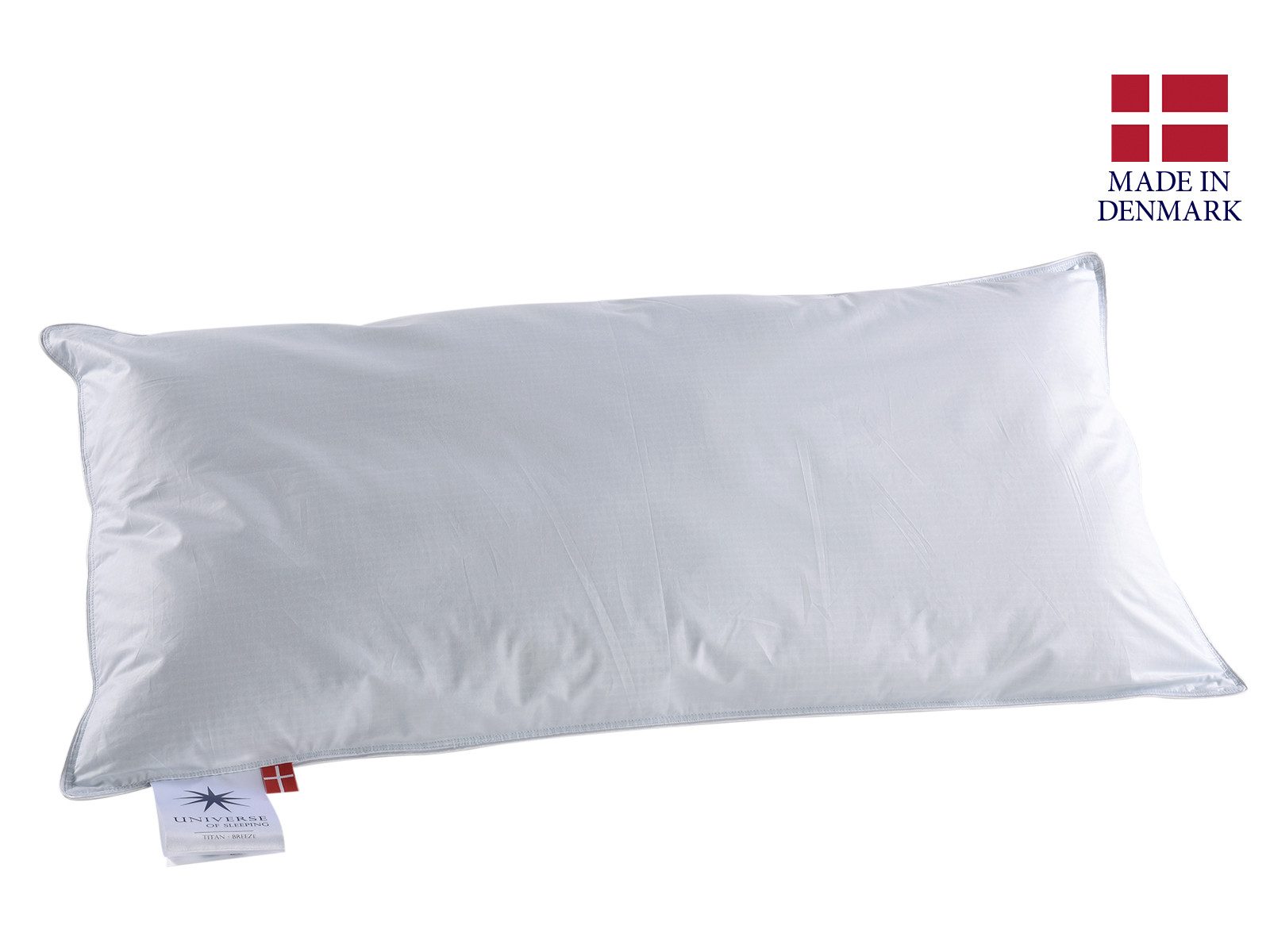 Universe of sleeping Kunstfaserkopfkissen Titan Breeze Klimaaktives Baumwollbezug, klimaregulierendes Kissen, Füllung: 100% recycelte weiche Faserbällchen, Kopfkissen 40x80 cm, Medium Höhe, Made in Denmark