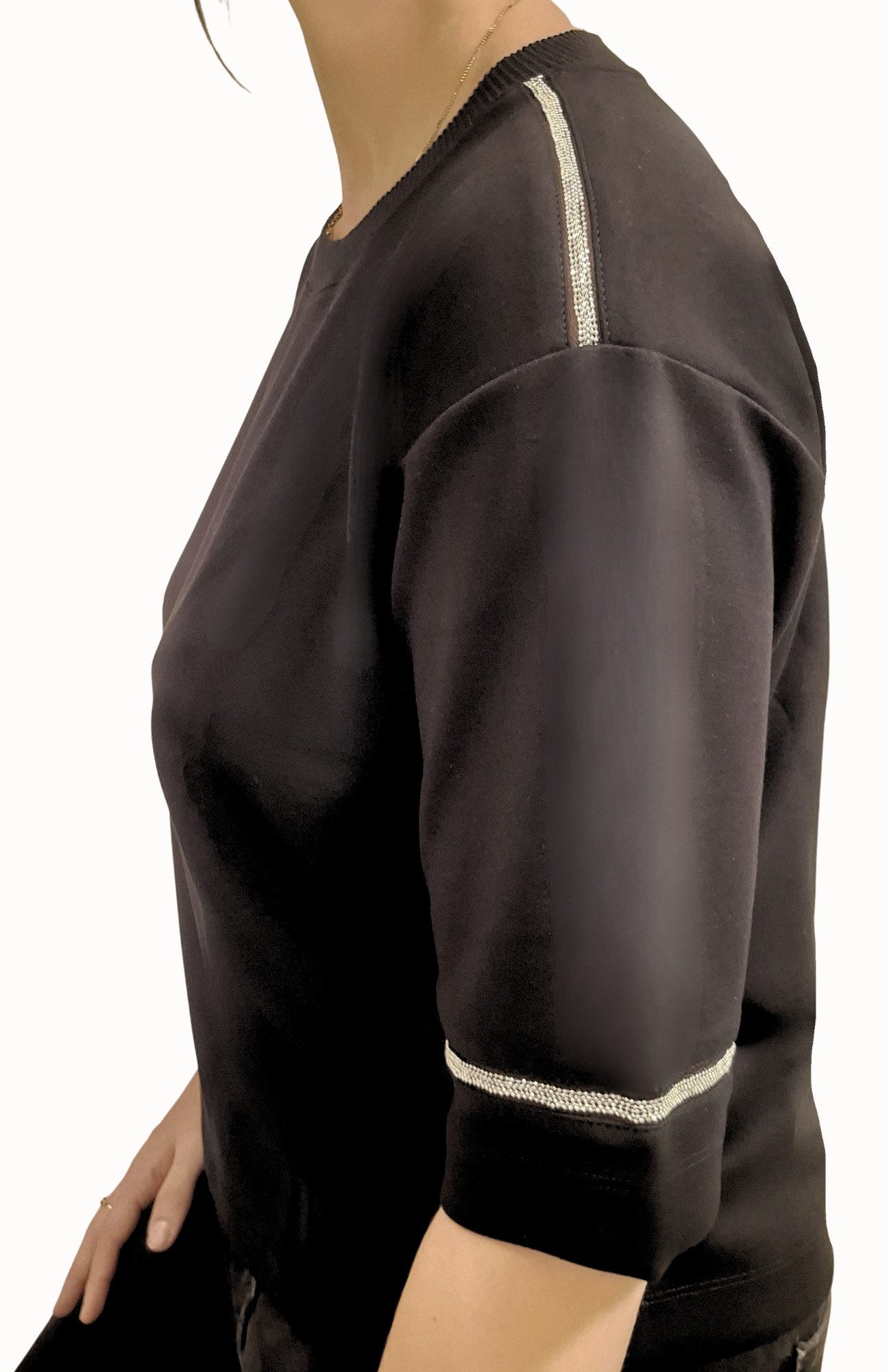 Estefania for woman Rundhalsshirt 194-1215, mit Rippbündchen am Ausschnitt Kleine silberfarbene Perlen an Schultern und Ärmelsaum