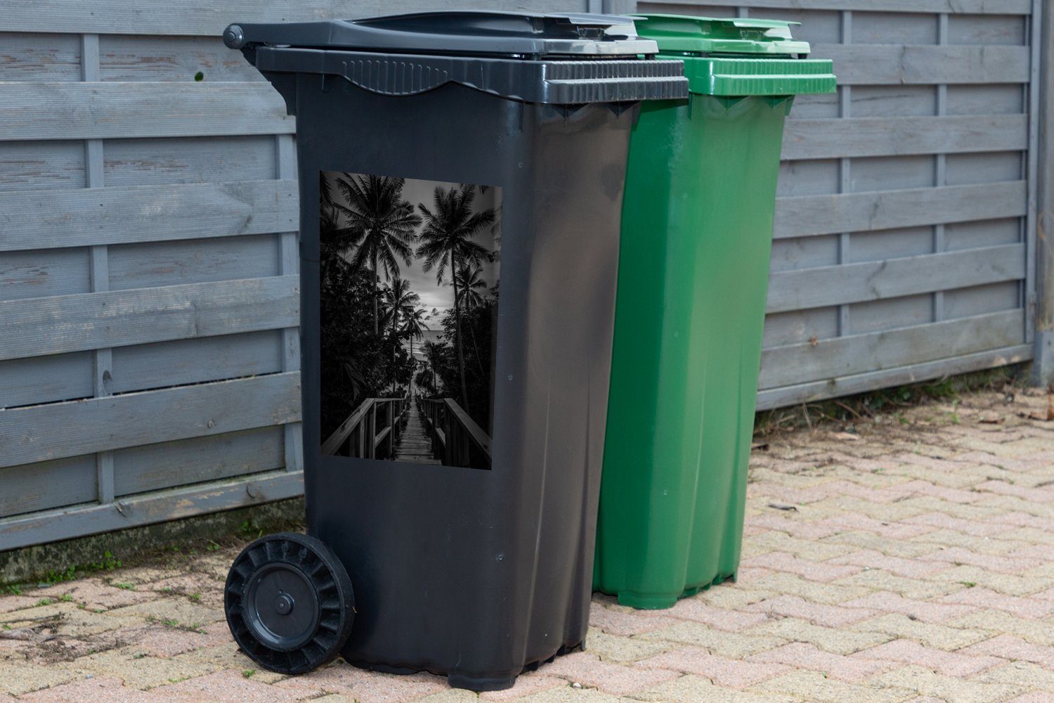 Palmen (1 Sticker, Sonnenuntergang Abfalbehälter mit - in schwarz Container, Mülltonne, Mülleimer-aufkleber, weiß Phuket Wandsticker und St), MuchoWow