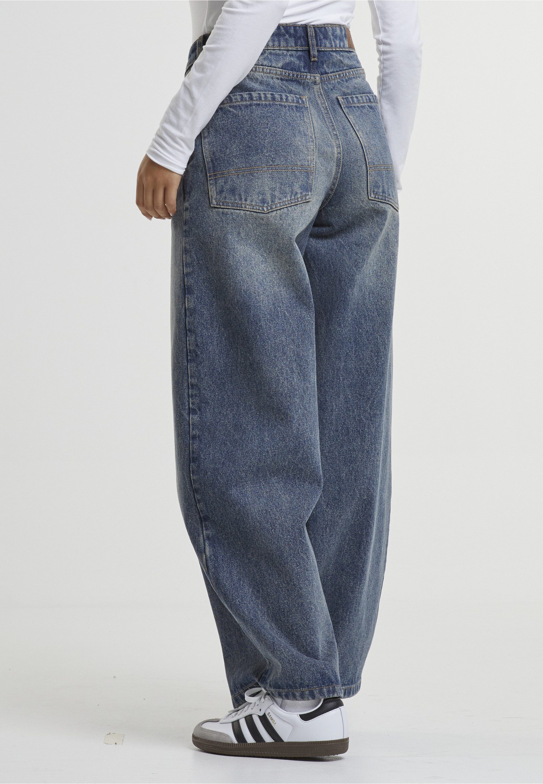 URBAN CLASSICS Bequeme Jeans Urban Classics Ladies Tapered Baggy Jeans