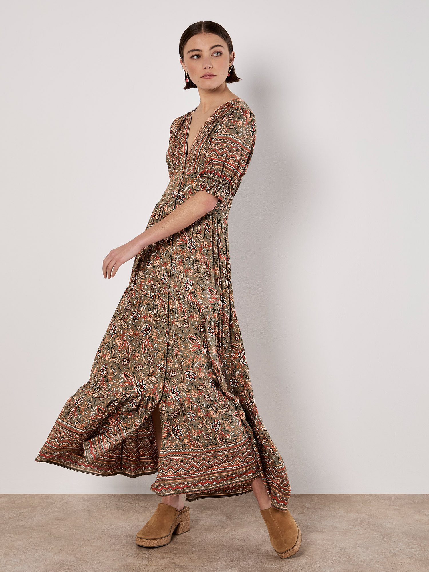 Apricot Druckkleid Sarasa Sommerkleid mit Blumenmuster günstig online kaufen