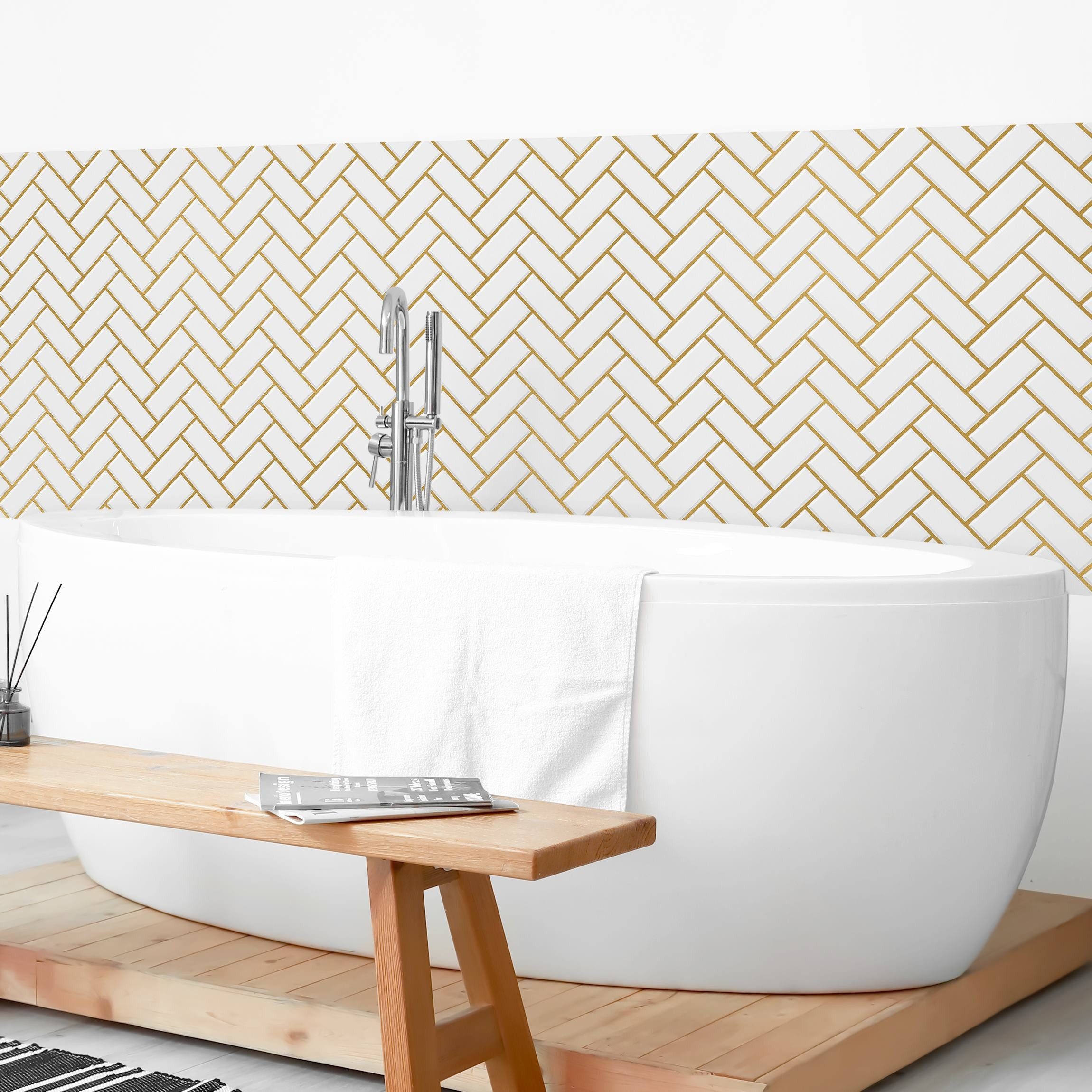 Bilderdepot24 Badrückwand weiss fugenlose Wandverkleidung Bad Unifarben, (Hartfolie matt » Selbstklebend SMART 0,35 mm), wasserfestes Wandpaneel Fischgräten Weiß-Gold