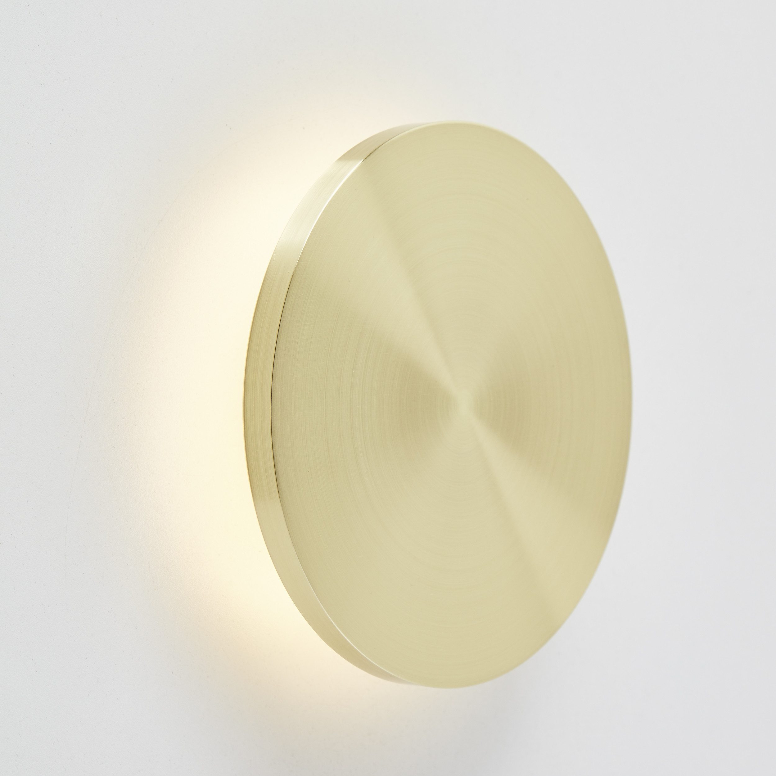 Lightbox Wandleuchte, LED fest integriert, Warmweiß, LED-Wand- & Deckenlampe, 720lm, Ø 15 cm, Aluminium, Messingfarben