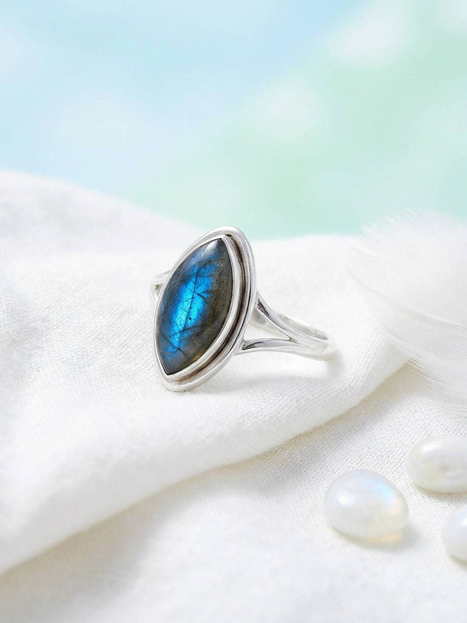 mantraroma Silberring SARALA Ellipse aus 925 Silber mit Labradorit (Ring mit Schmuckbeutel), Damenring aus 925er Silber