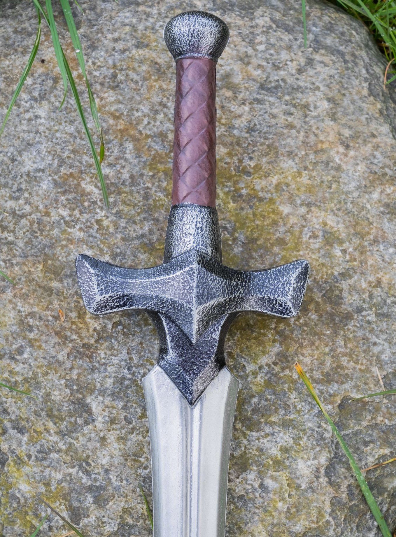 Metamorph Spielzeug-Schwert Kinderschwert - Jonric (60cm), Eine leichte, sichere Larpwaffe für junge Helden, Knappen und die ers