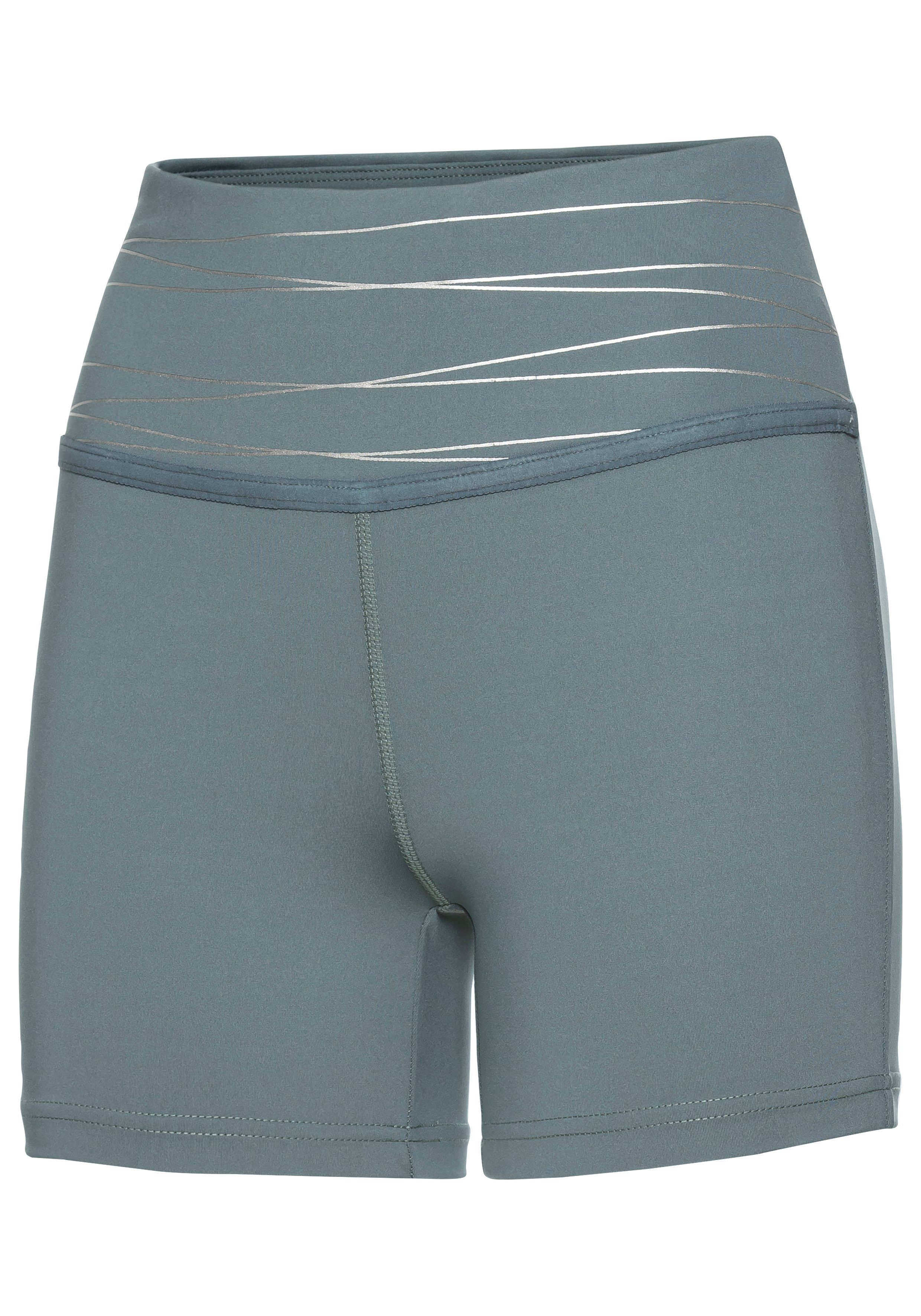Vivance Active by Lascana Shorts Sportshorts mit breiten Bündchen und Druck