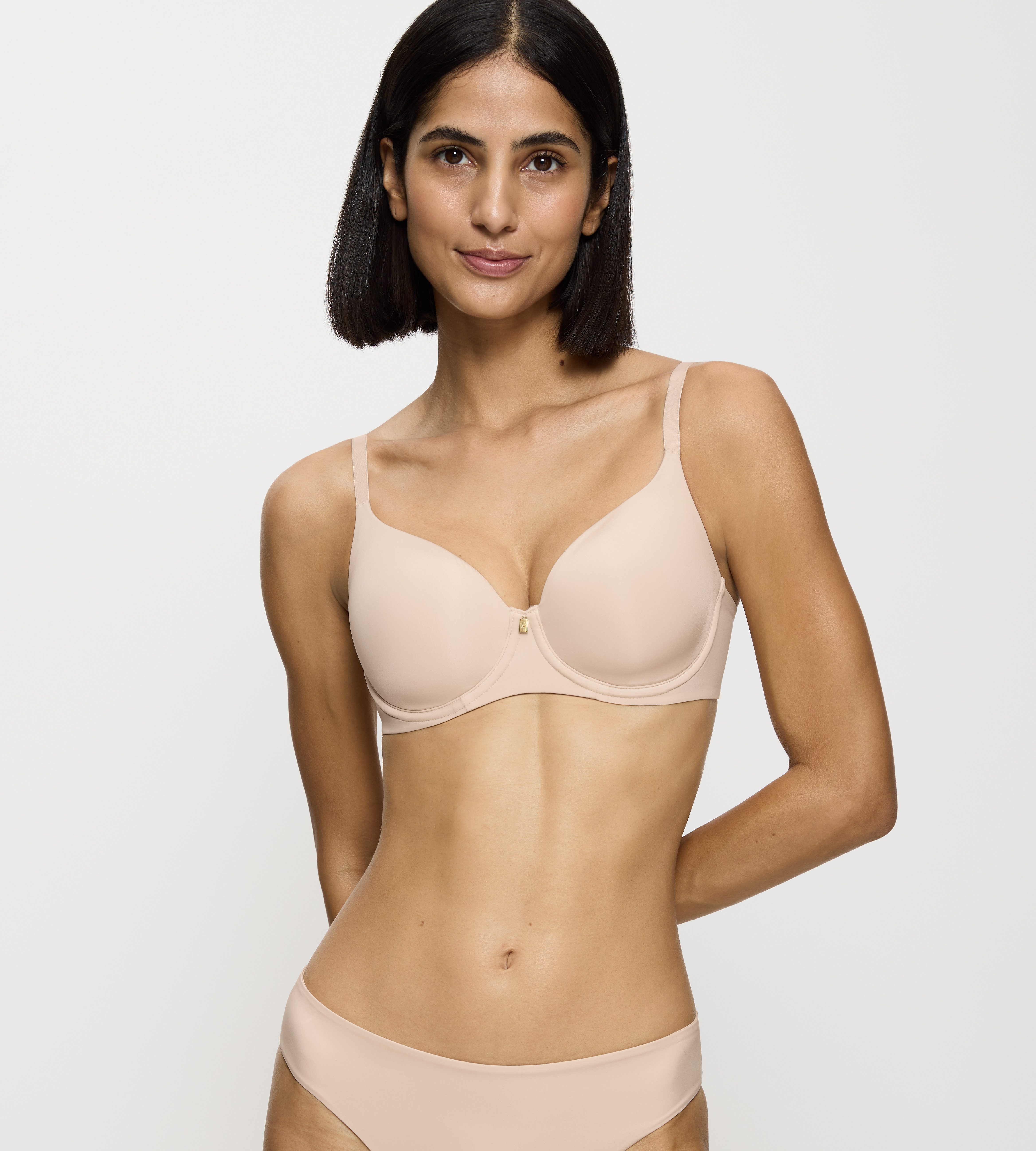 Triumph Bügel-BH Body Make-Up Essentials leicht, glänzend, weiche Einlagen