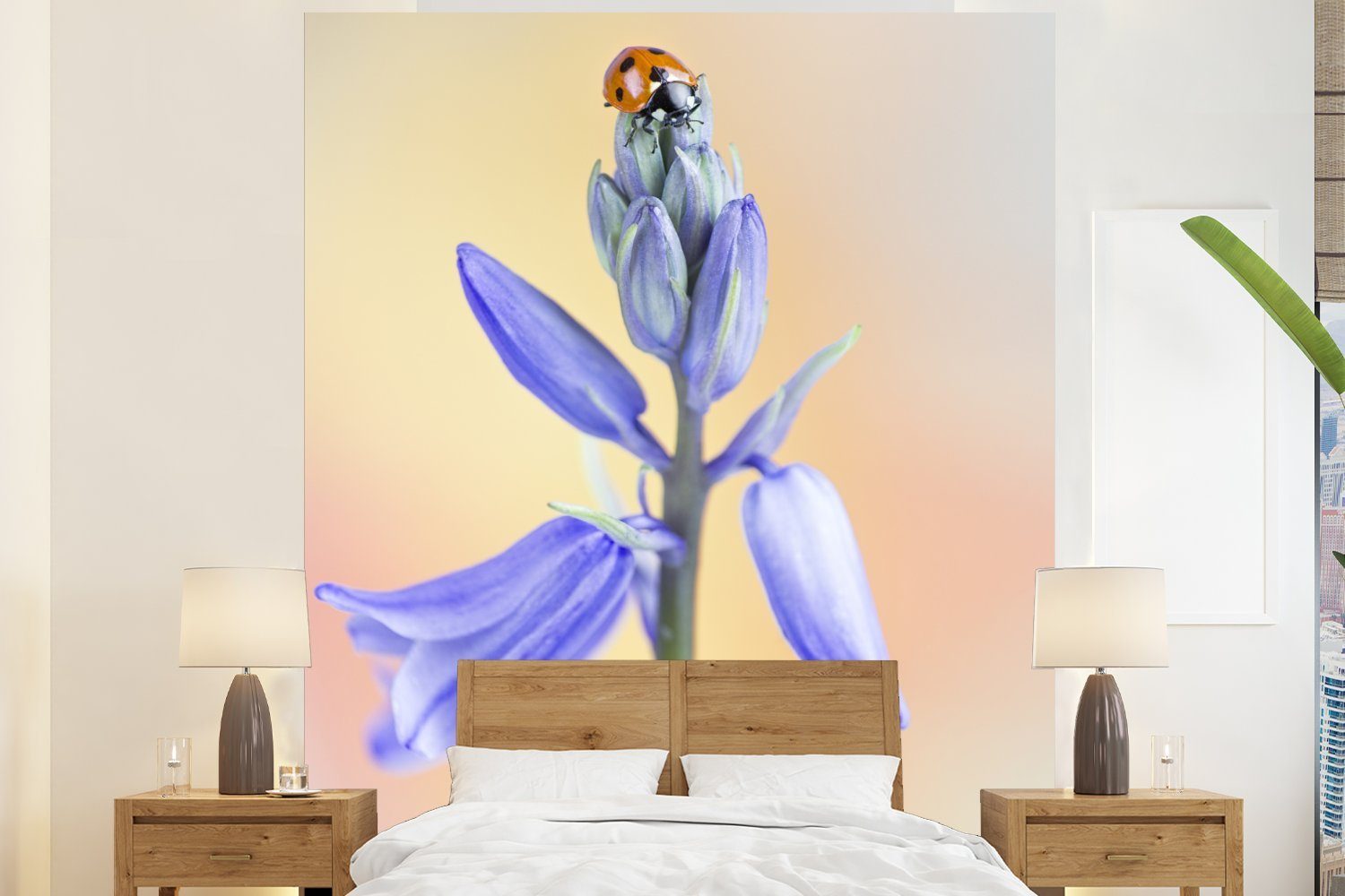 Marienkäfer Schlafzimmer Sternhyazinthe, Matt, bedruckt, Fototapete (3 auf lila-blauen Vliestapete Wohnzimmer MuchoWow St), Küche, für einer Fototapete