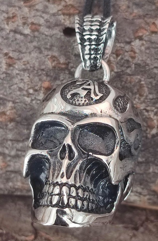 Kiss of Leather Kettenanhänger großer Totenkopf dreidimensional Schädel Skull  Anhänger Edelstahl