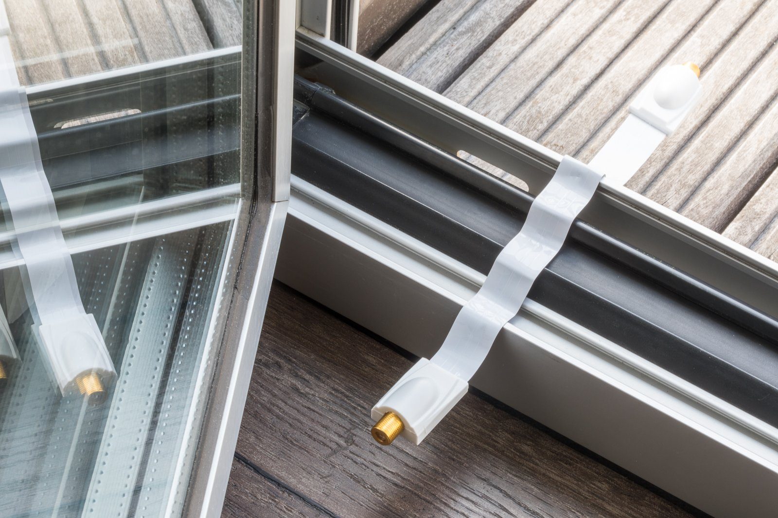 Poppstar SAT Fensterdurchführung (Koax Kabel flach 0,2mm) für Fenster & Türen SAT-Kabel, (28 cm), vergoldete Kontakte, weiß – Bild 5 von 5