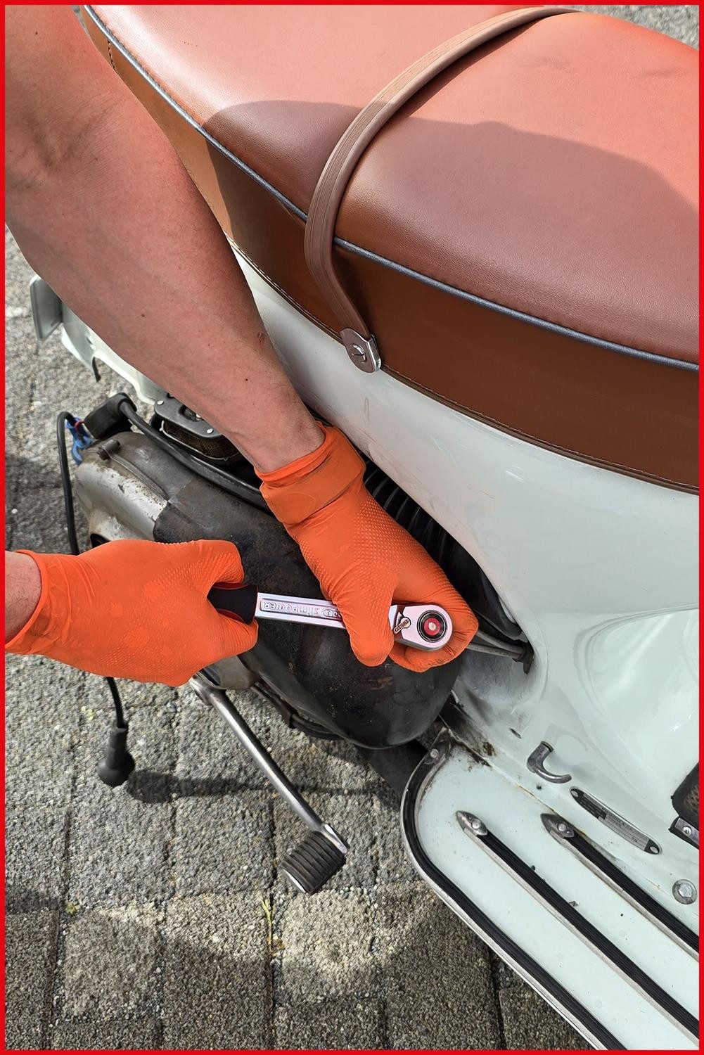 KS Tools Nitril Handschuhe, XL, 100 Stück – Reißfest, Chemikalienresistent, 8 Mil Stärke