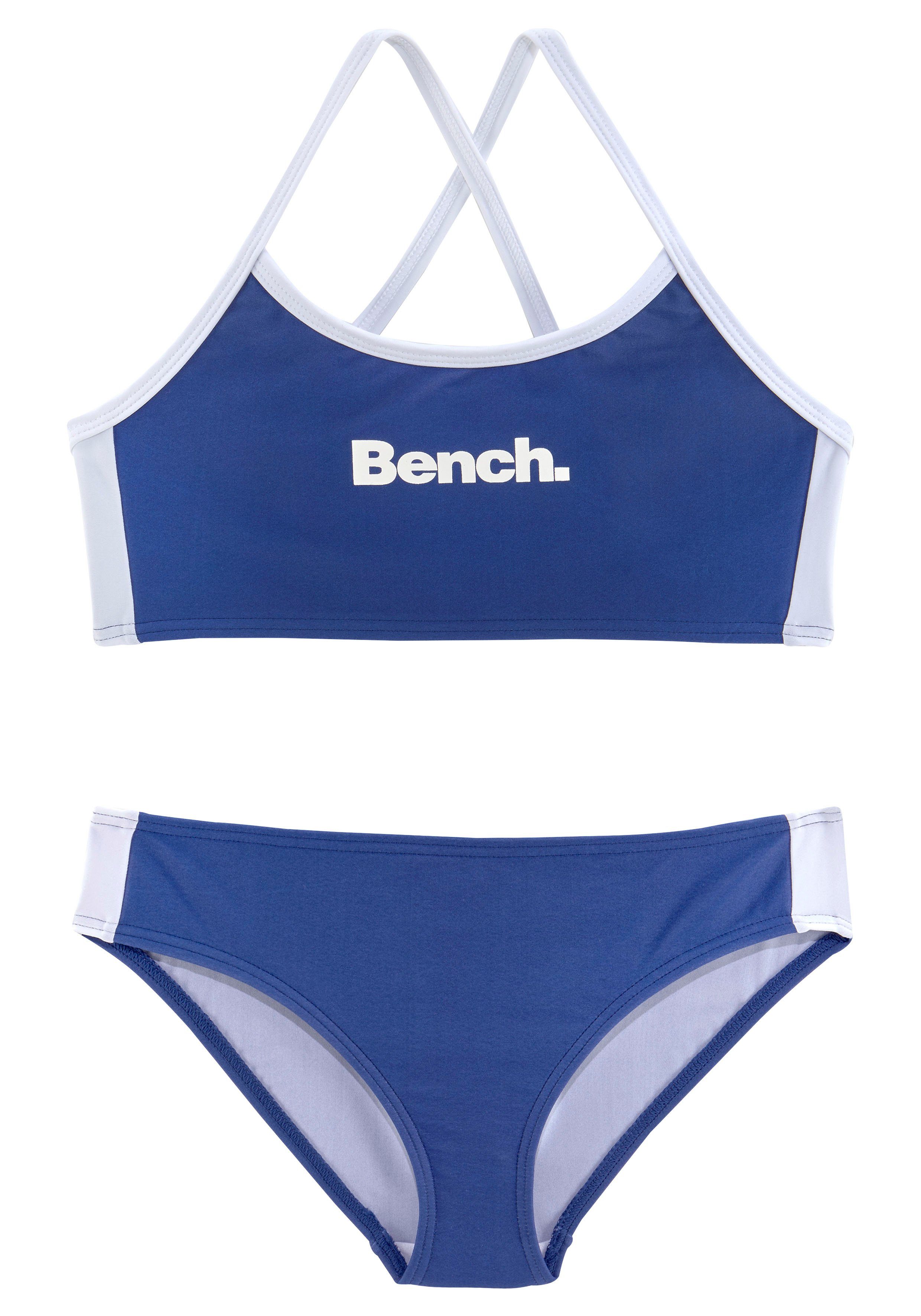 Bench. Bustier-Bikini mit gekreuzten blau-weiß Trägern