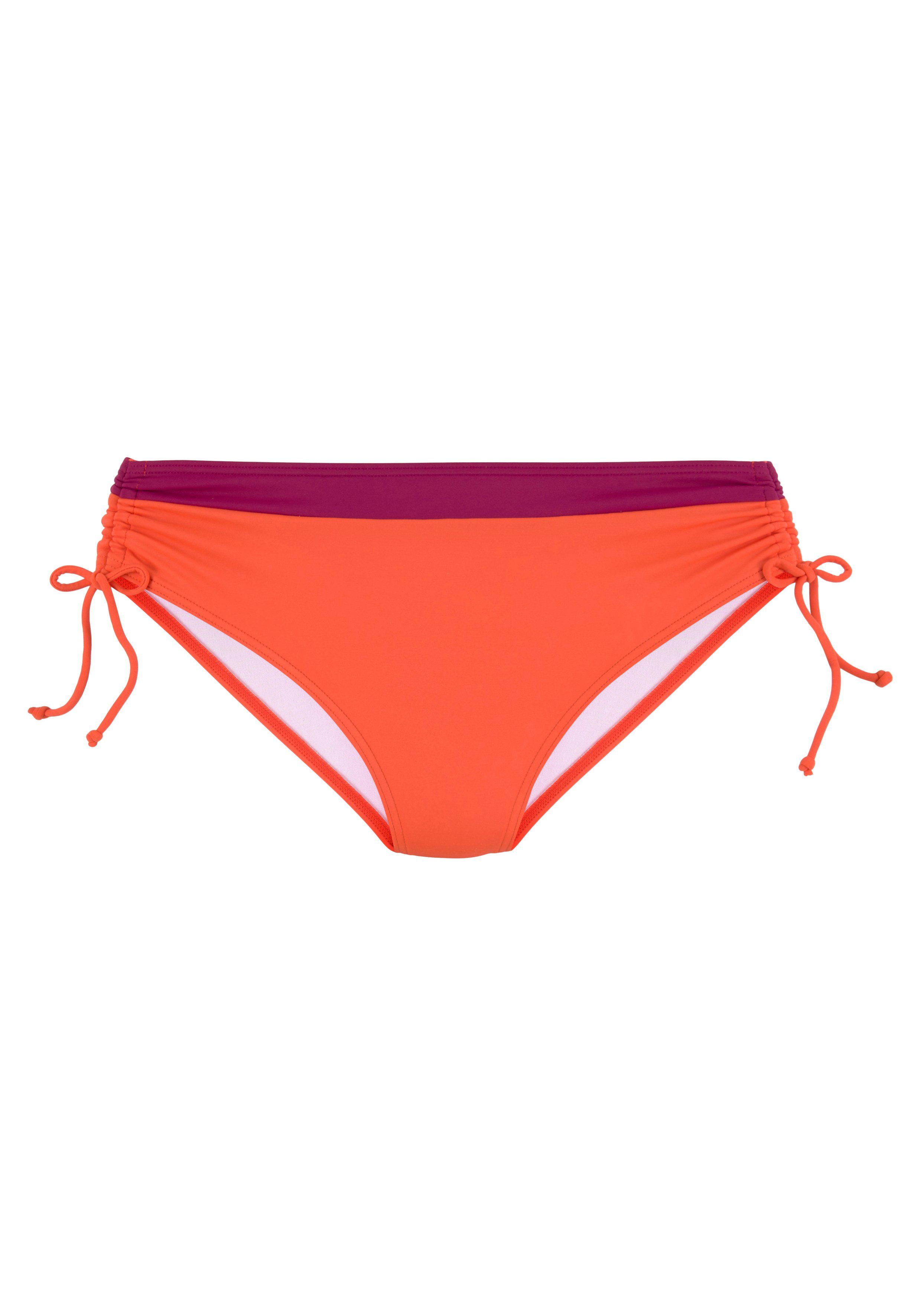 s.Oliver Bikini-Hose Yella mit kontrastfarbenen Details und seitlich regulierbar