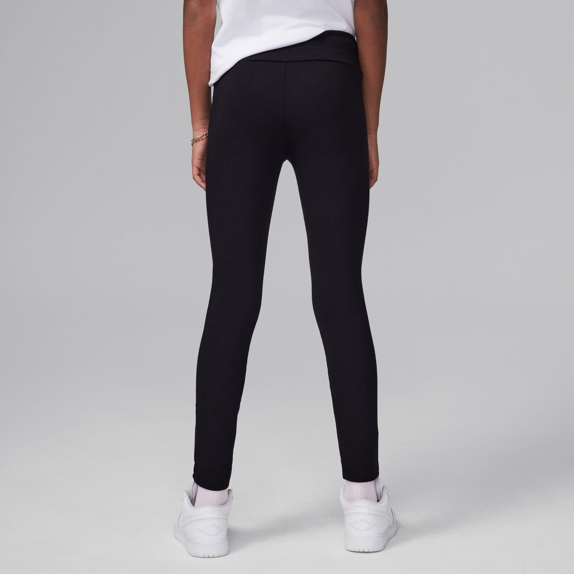 Jordan Leggings JDG ESSENTIALS LEGGING für aktive Children und Teens, mit Elasthan-Anteil, weiches Material