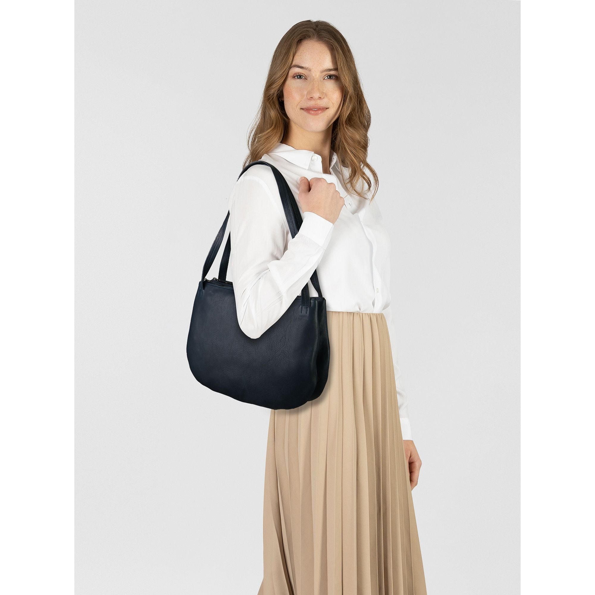 Harold's Schultertasche Cufu, Leder