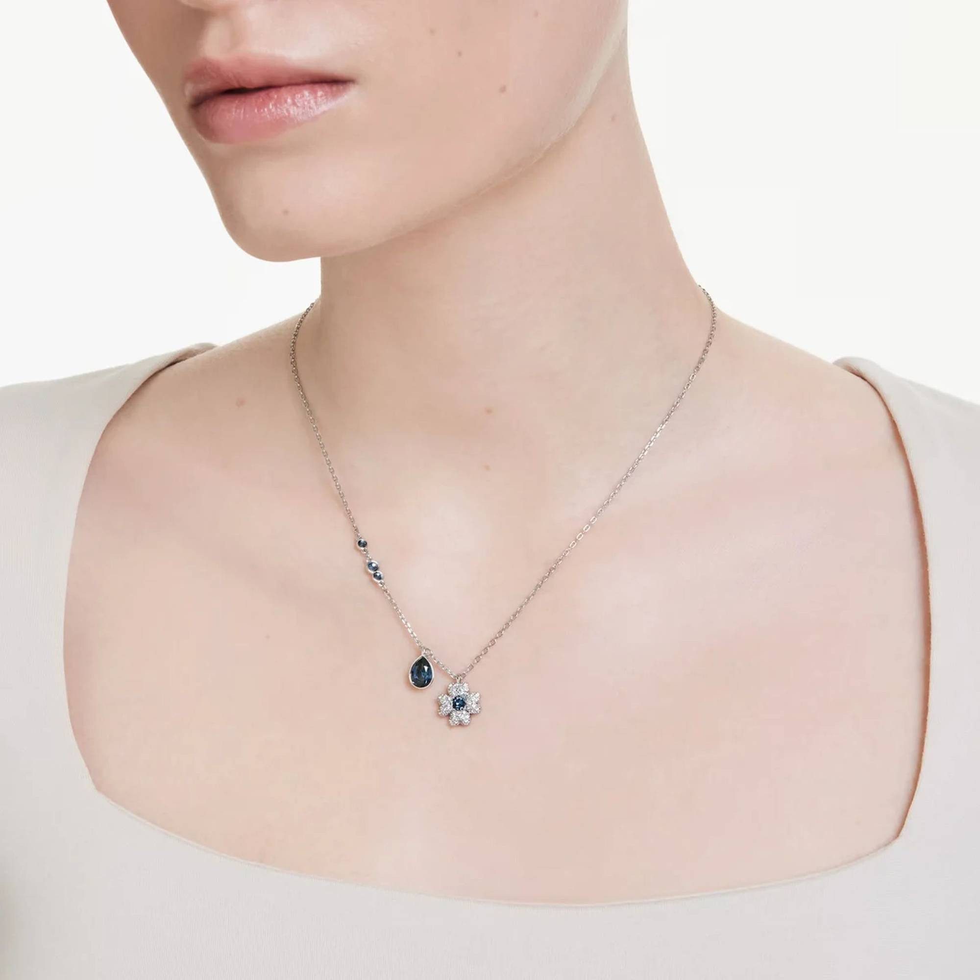 Swarovski Ohrring und Ketten Set Symbolica – Bild 4 von 4
