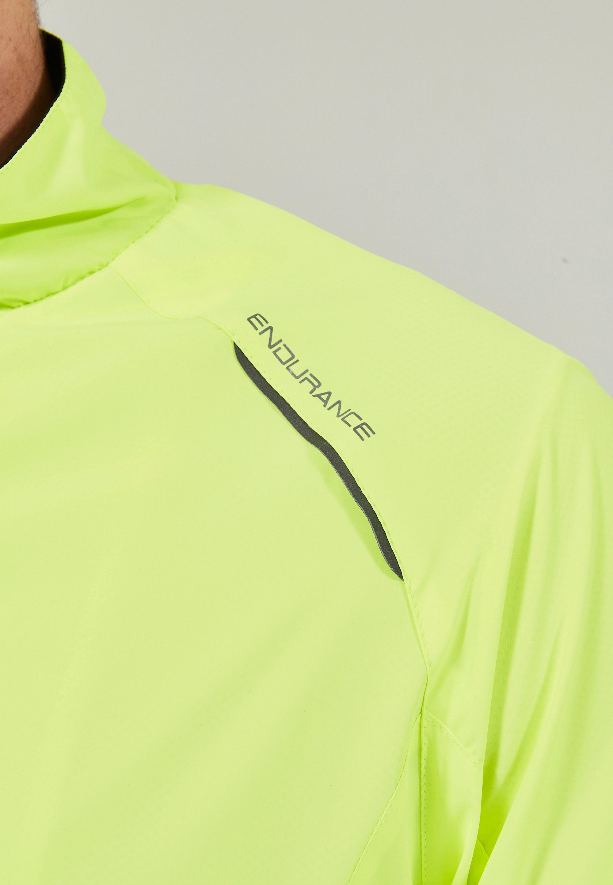ENDURANCE Laufjacke Earlington mit extra großen reflektierenden Elementen