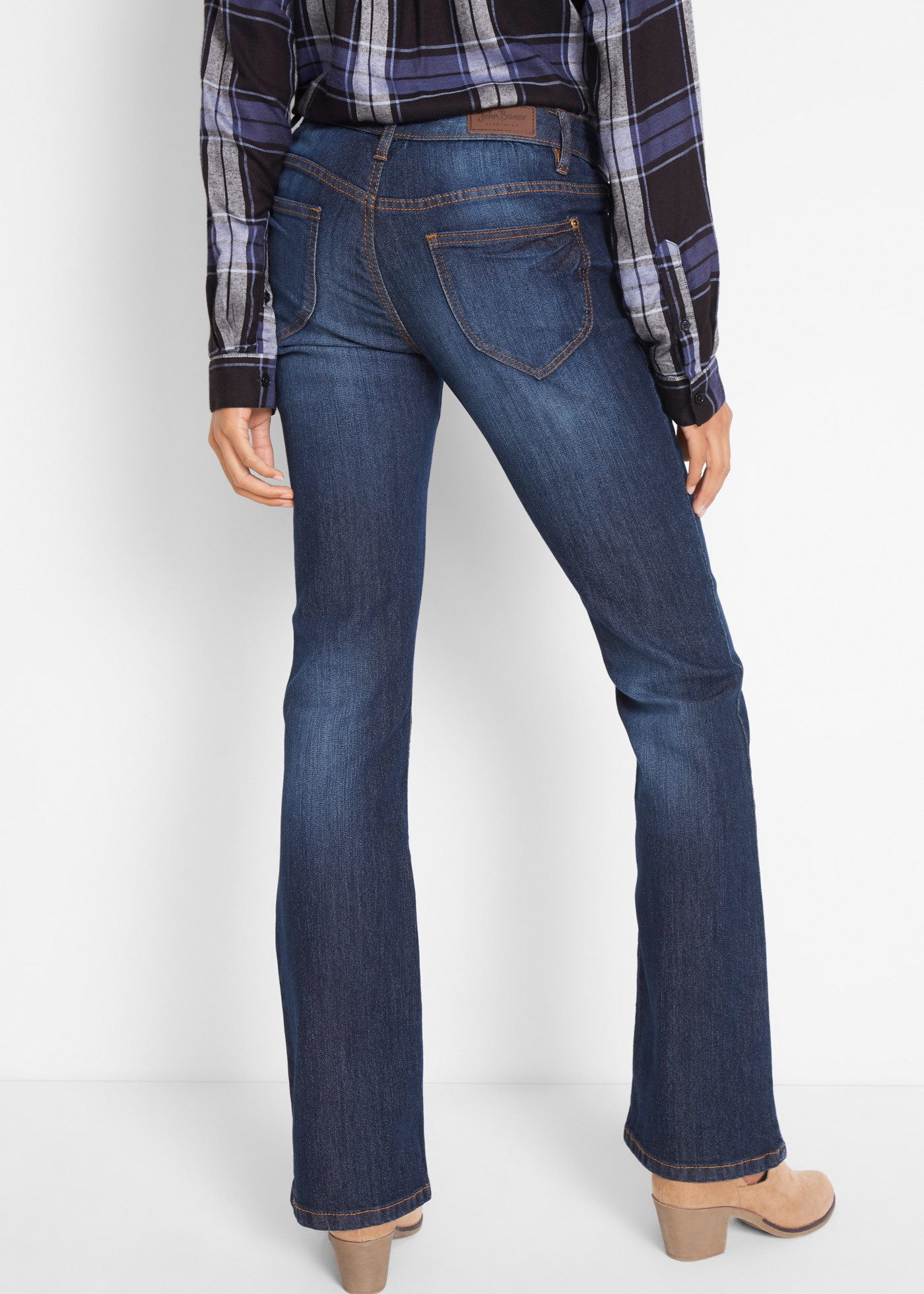 bonprix Bootcut-Jeans Regular Fit Passform, im klassischen 5-Pocket-Stil