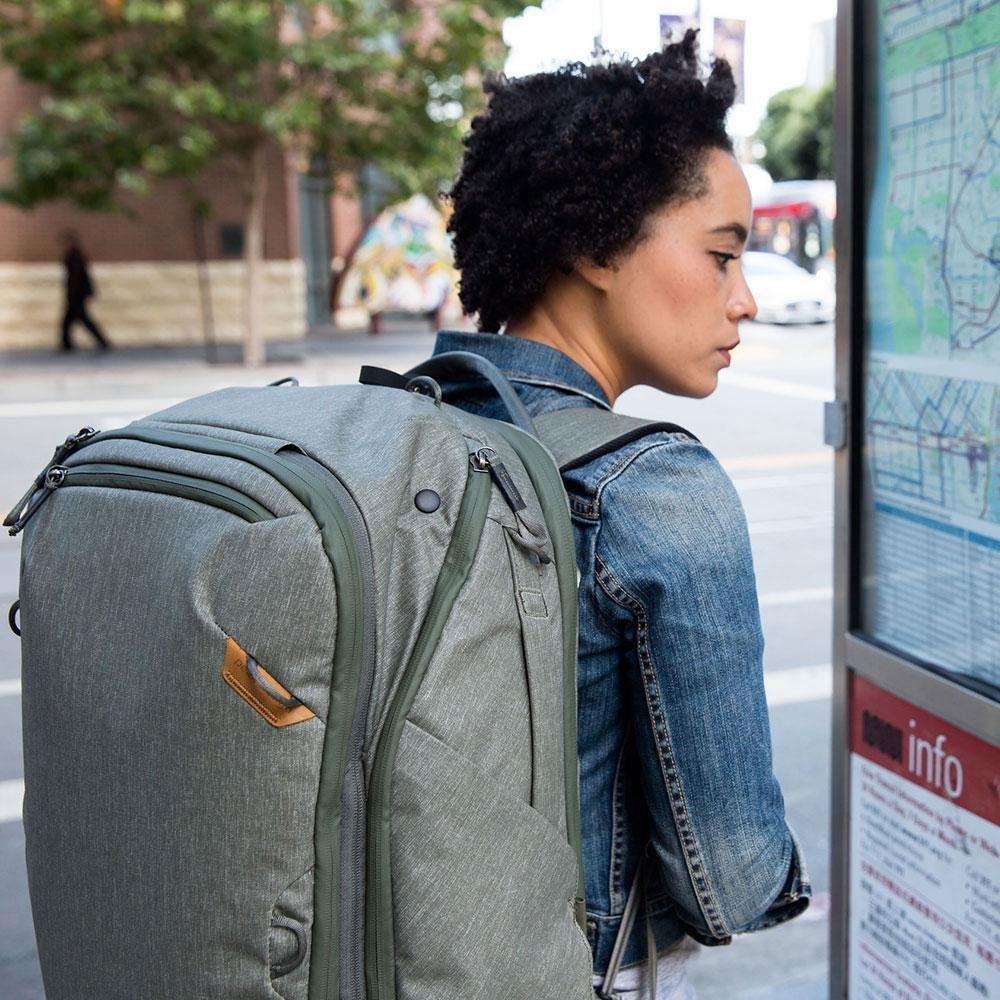 Peak Design Reisetasche Travel Backpack 45L - Reise-/Fotorucksack Sage