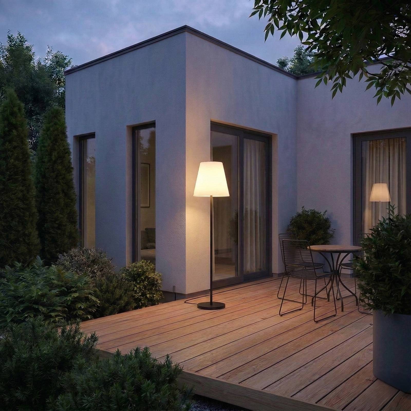 Lucande Außen-Stehlampe Jaimy, Kunststoff Schwarz IP65, 1 x 15 W LED