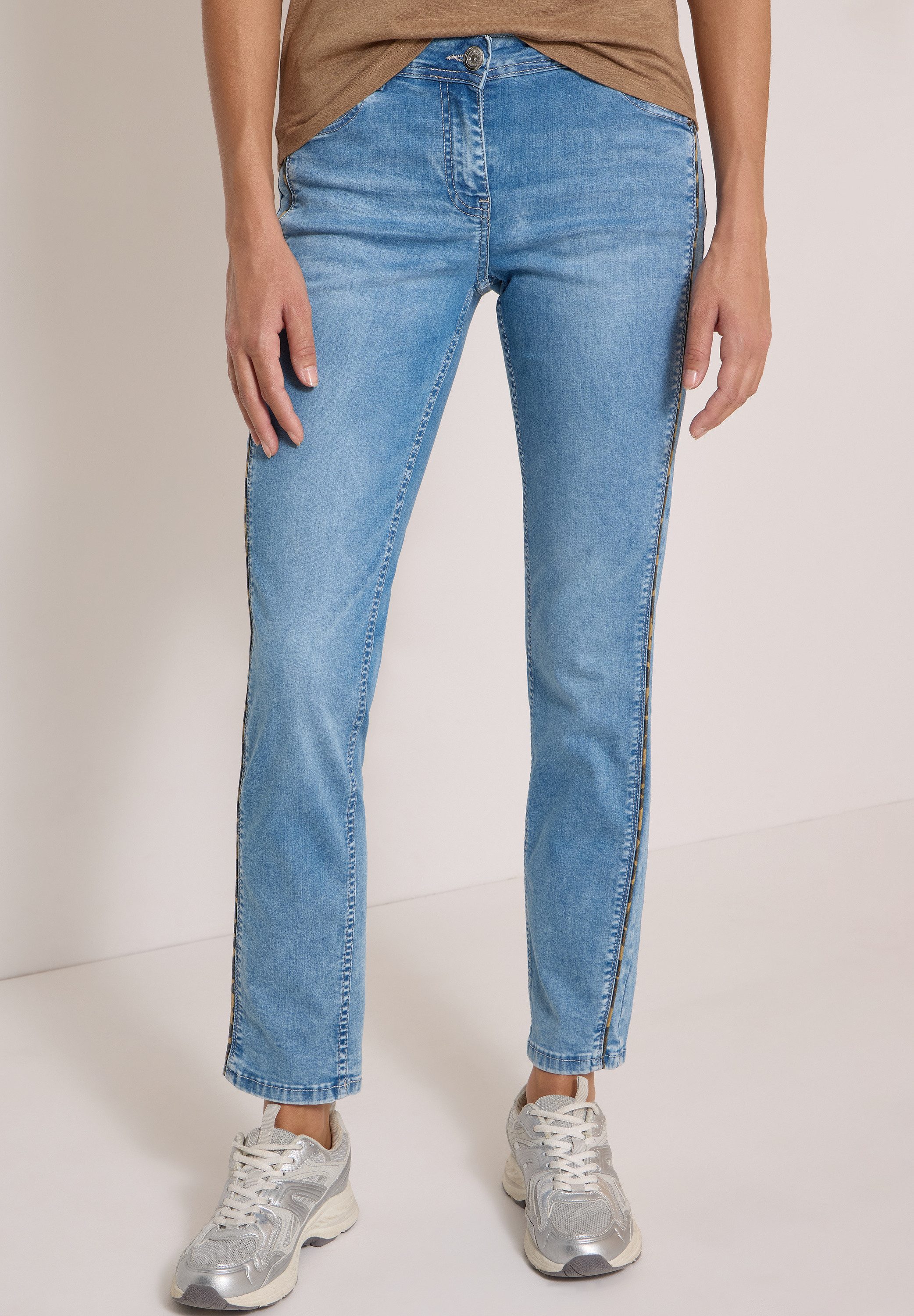 CECIL Straight-Jeans Style Scarlett Straight mit Leo-Pipings / Streifen