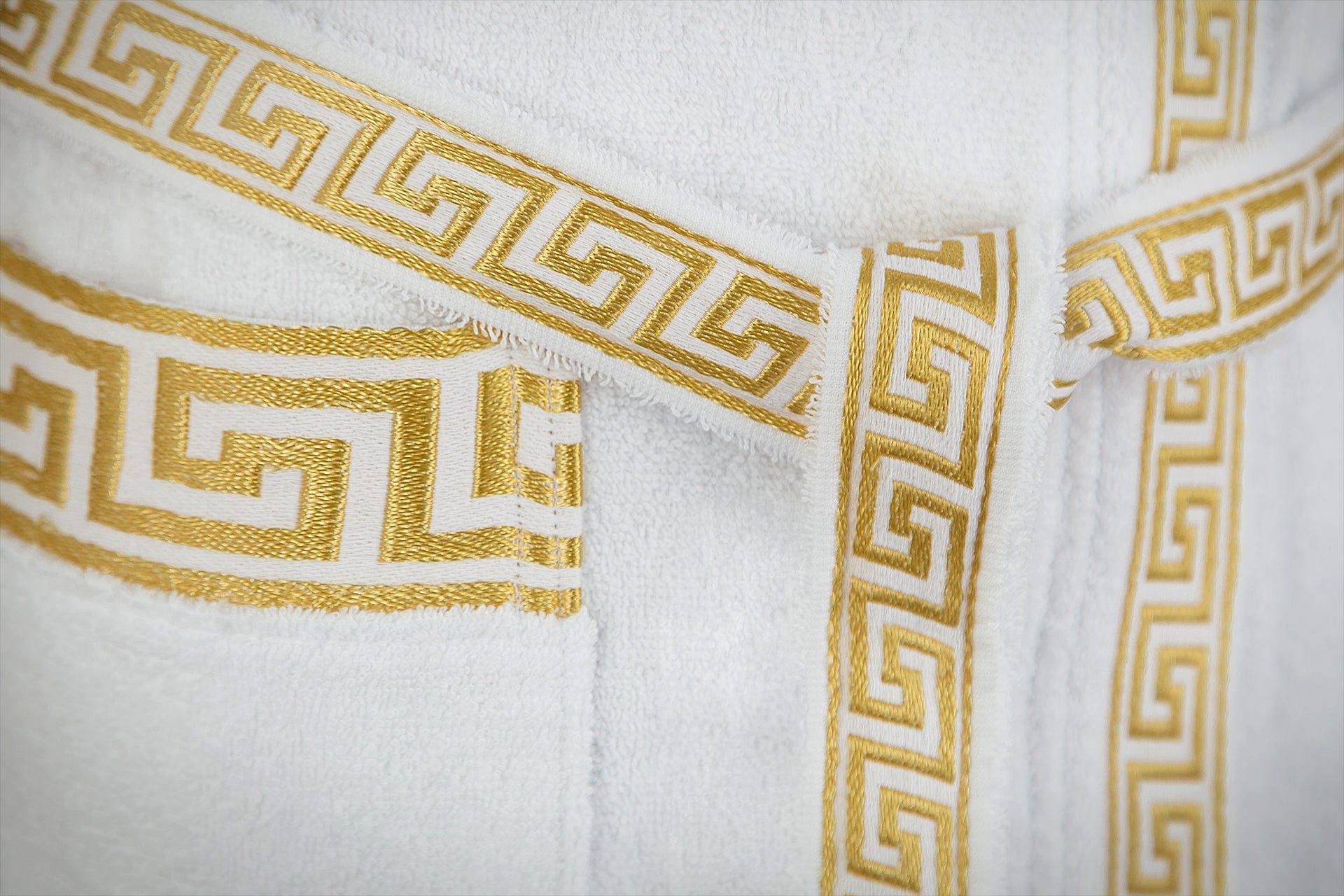 Belle Arti Bademantel Bademantel Damen Herren Mäander schwarz weiss gold - 100% Baumwolle