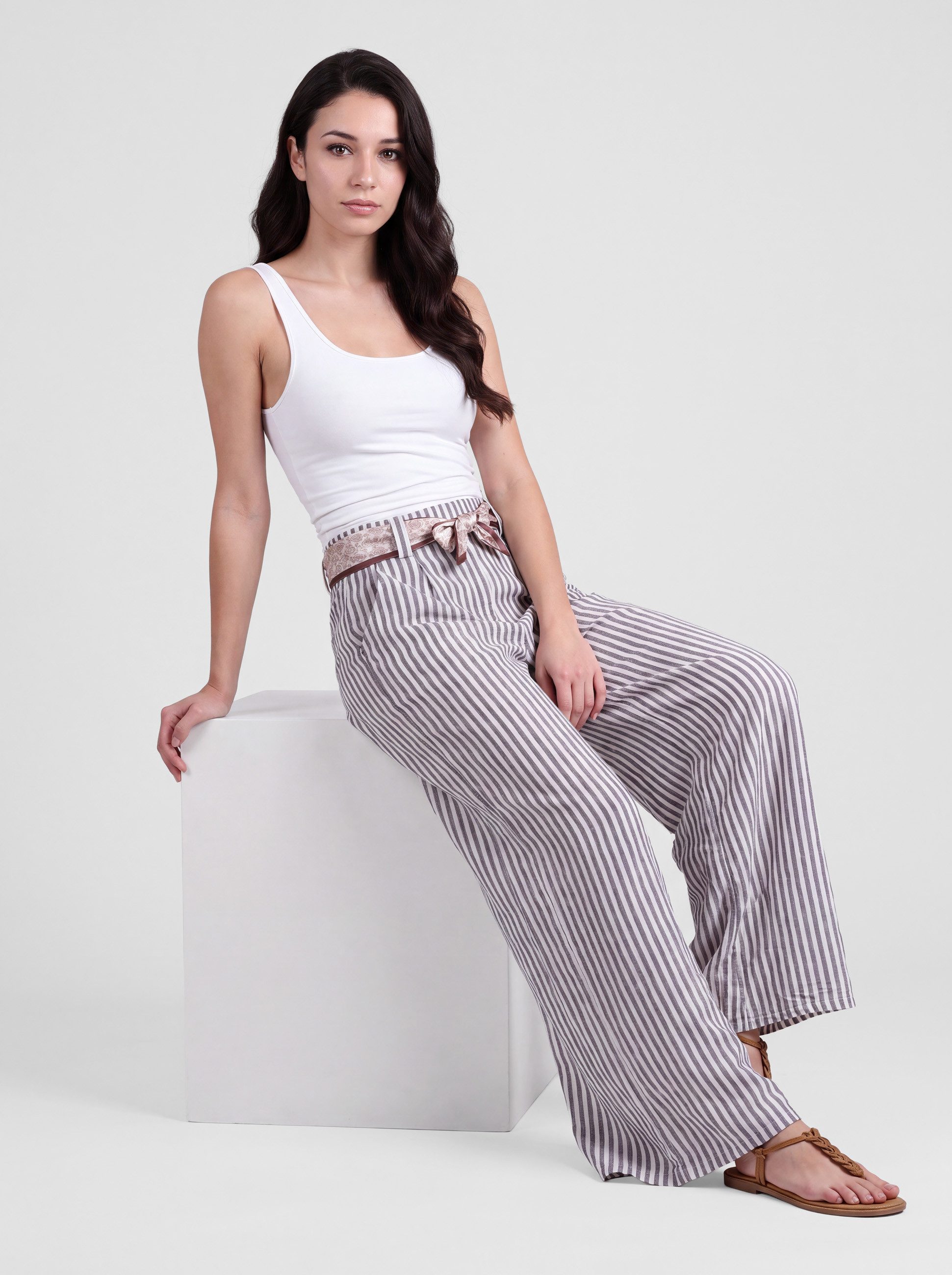 PEKIVESSA Schlupfhose Leichte Wide Leg Sommerhose gestreift mit weitem Bein und Stoffgürtel – Bild 4 von 5